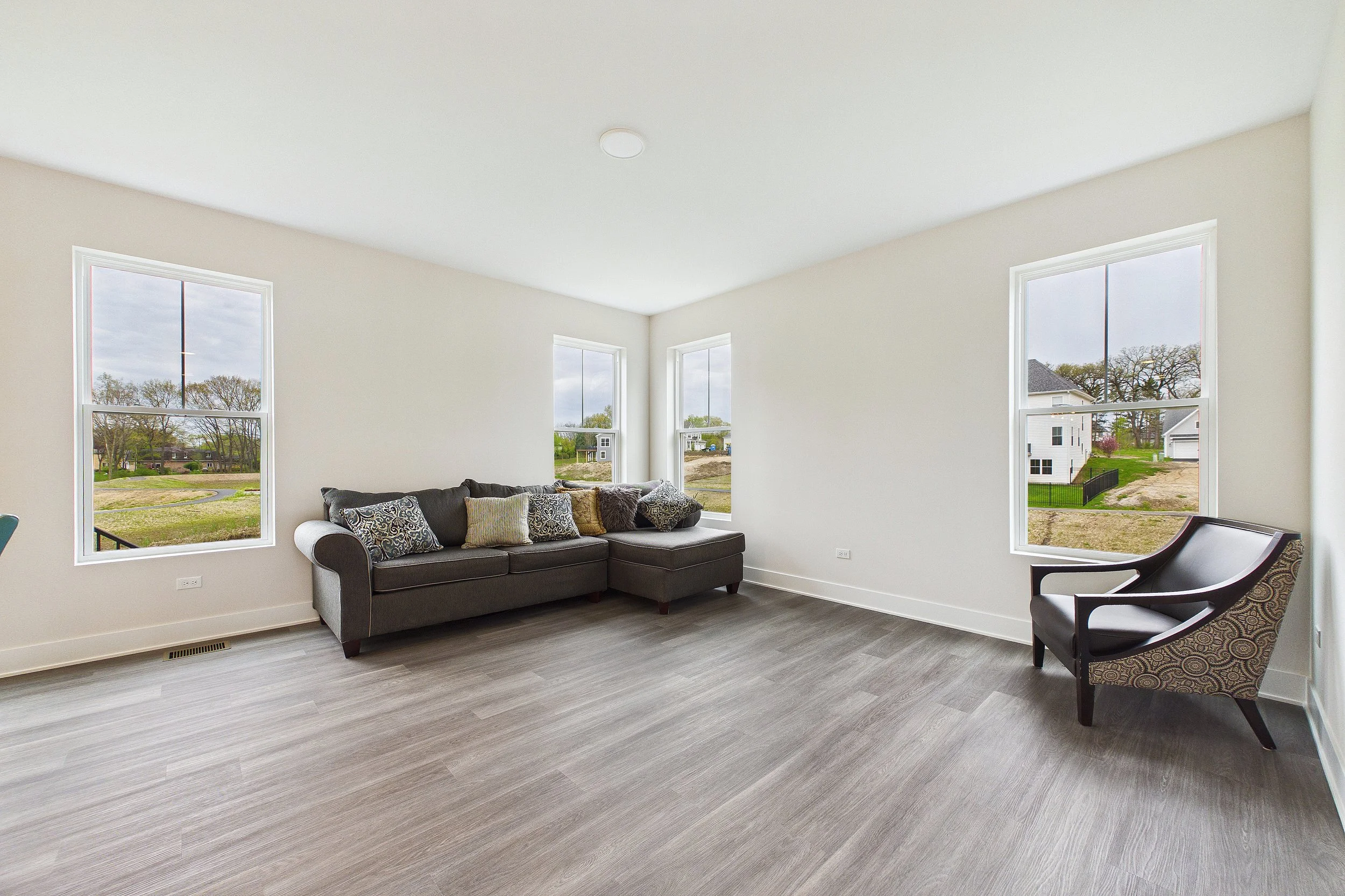 27-Two Story Family Room.jpg