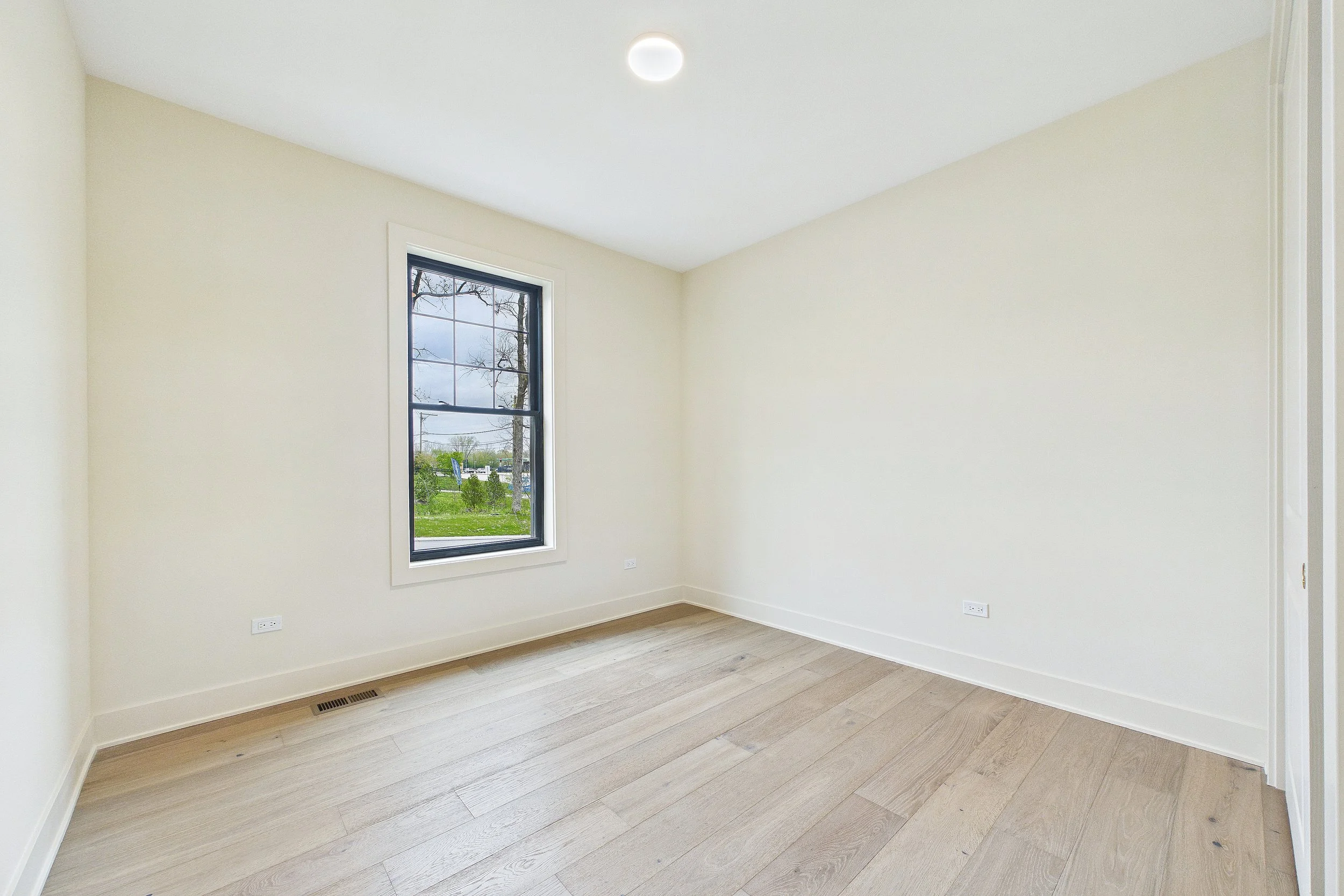 10-Ranch Bedroom 1.jpg