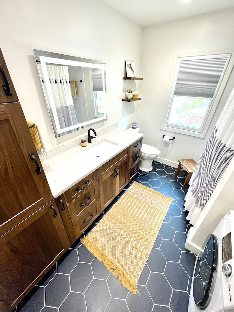 UK03-hall-bath-remodel-okc18.jpg