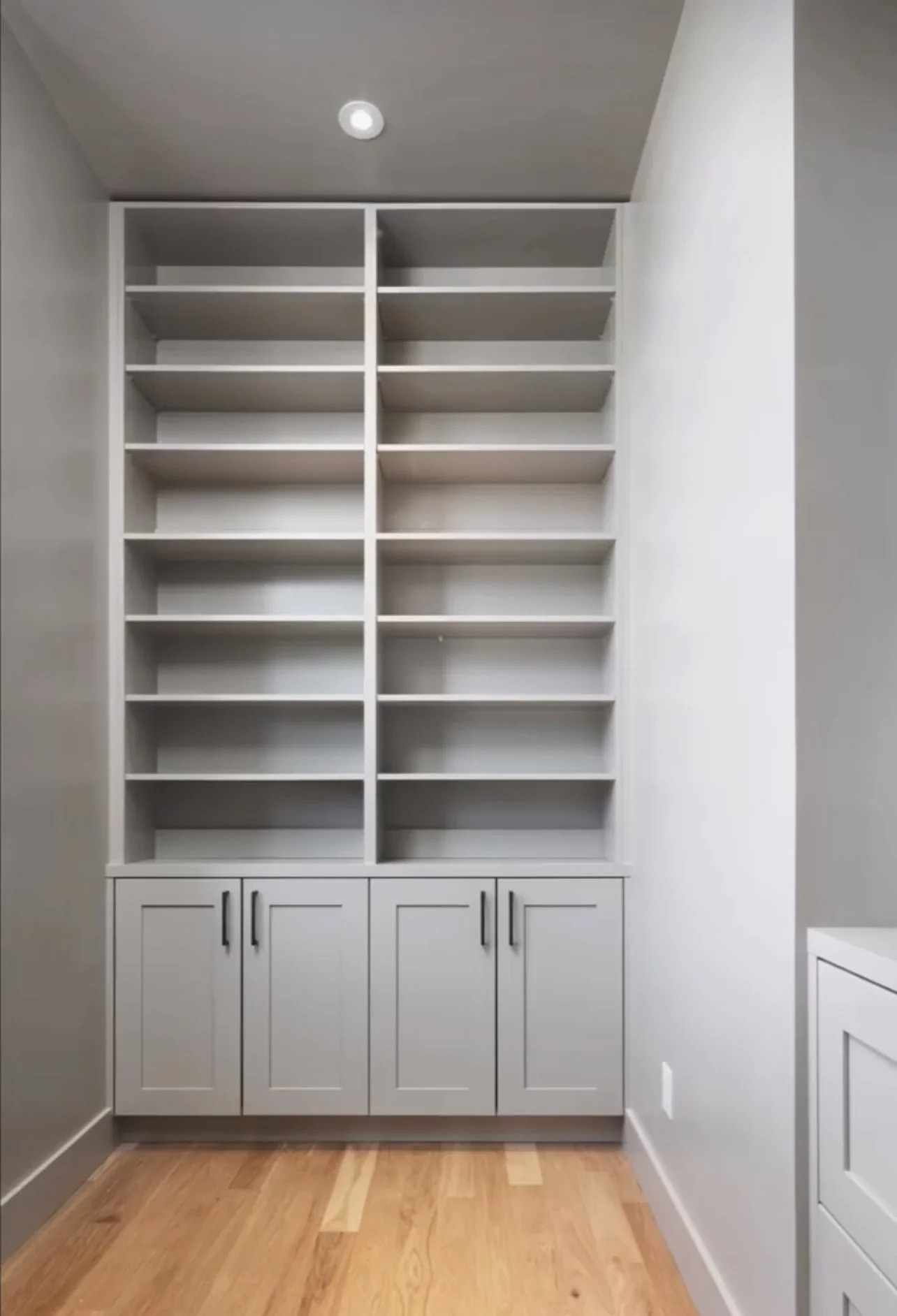 semi-custom_cabinetry_9.jpg