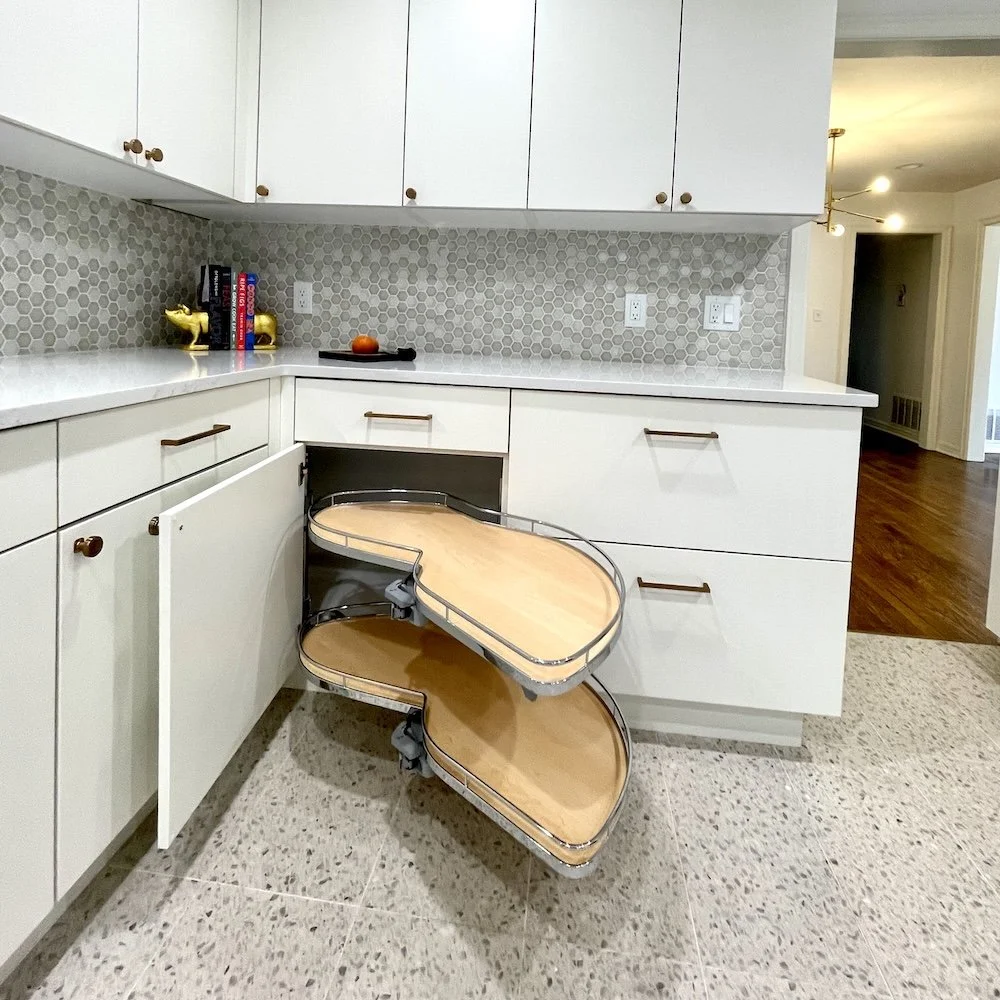 blind_corner_cabient_organizer.jpg