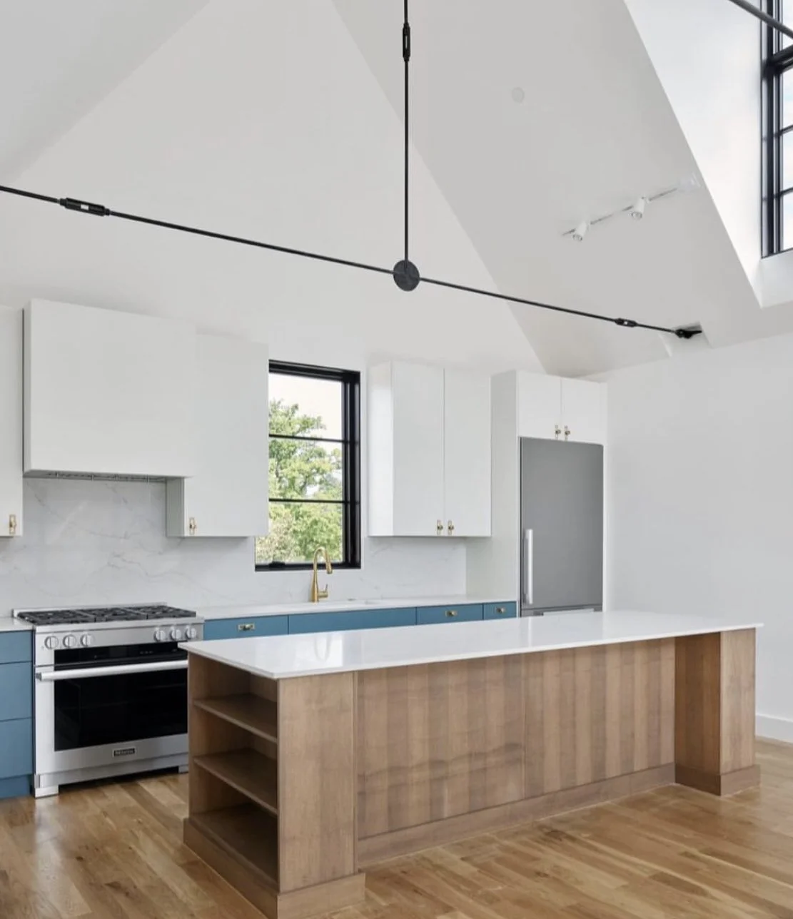 semi_custom_cabinetry_7.jpg