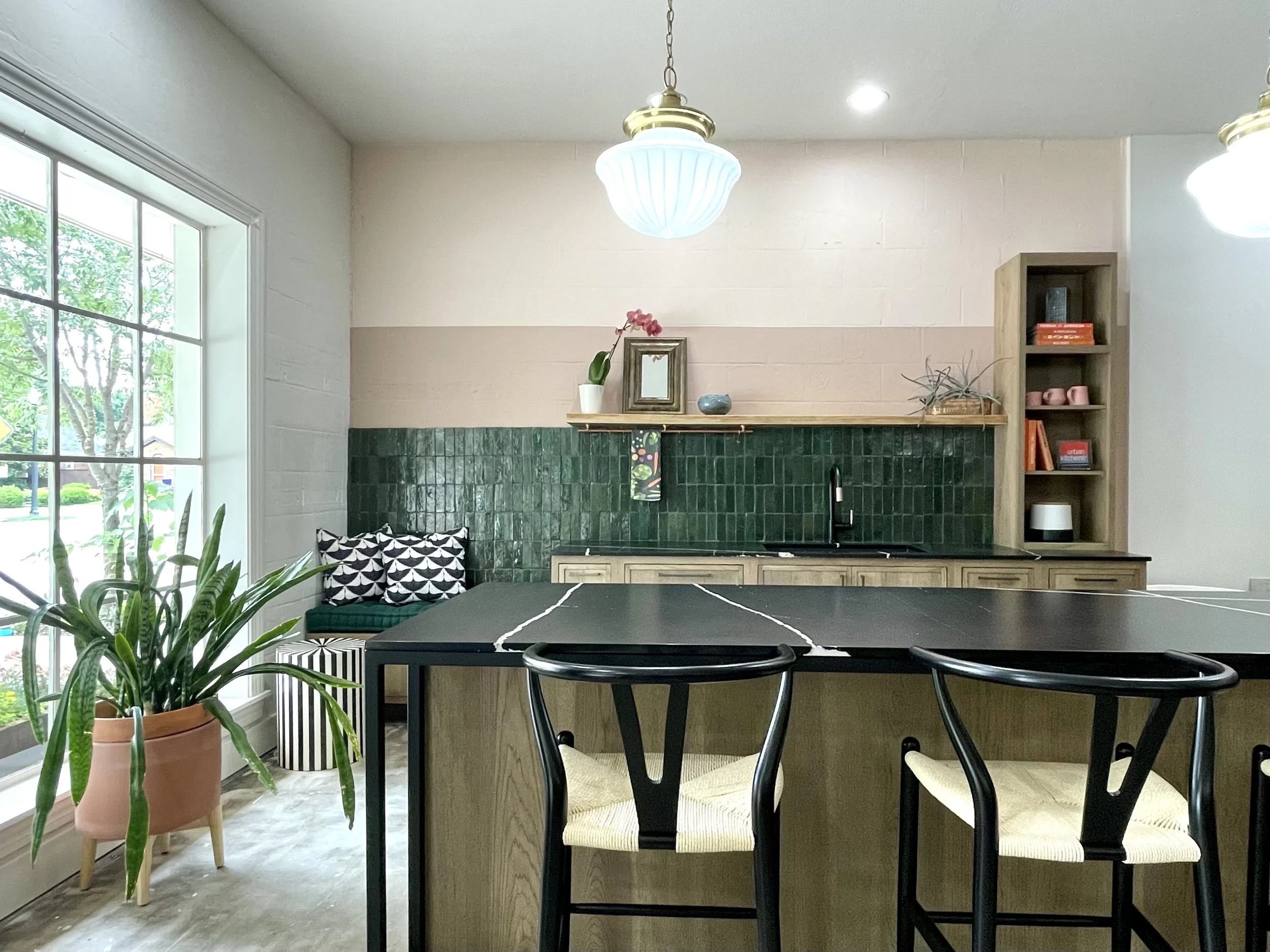 UK010-urban-kitchens-showroom-okc20.jpg