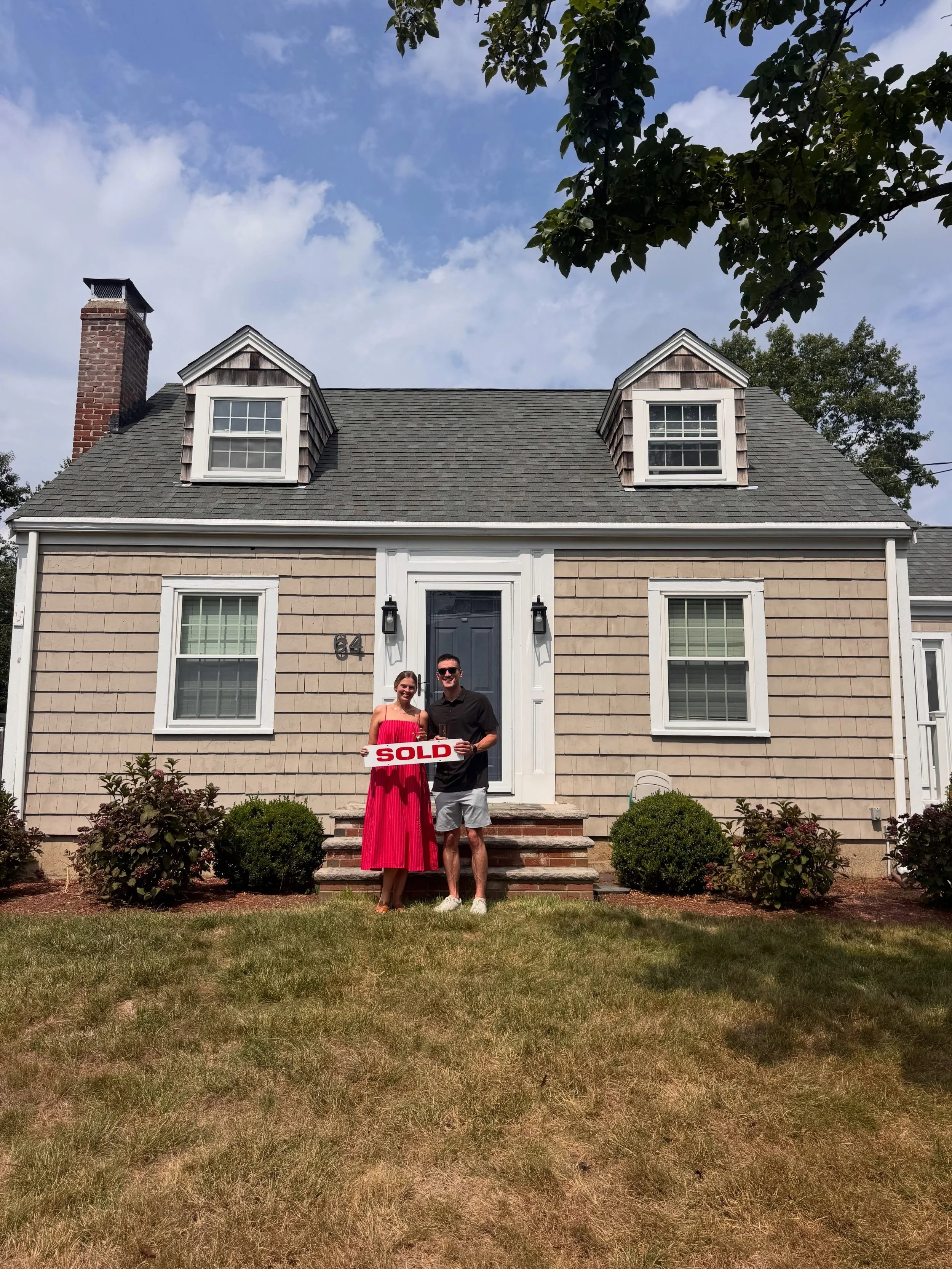 ✨SOLD✨
&mdash;&mdash;
We love closing day!!! ❤️❤️ 

Congratulations to these two on their first home purchase. I am so proud of you two for staying patient and persistent to your wants in a home, and trusting me during this competitive process to get