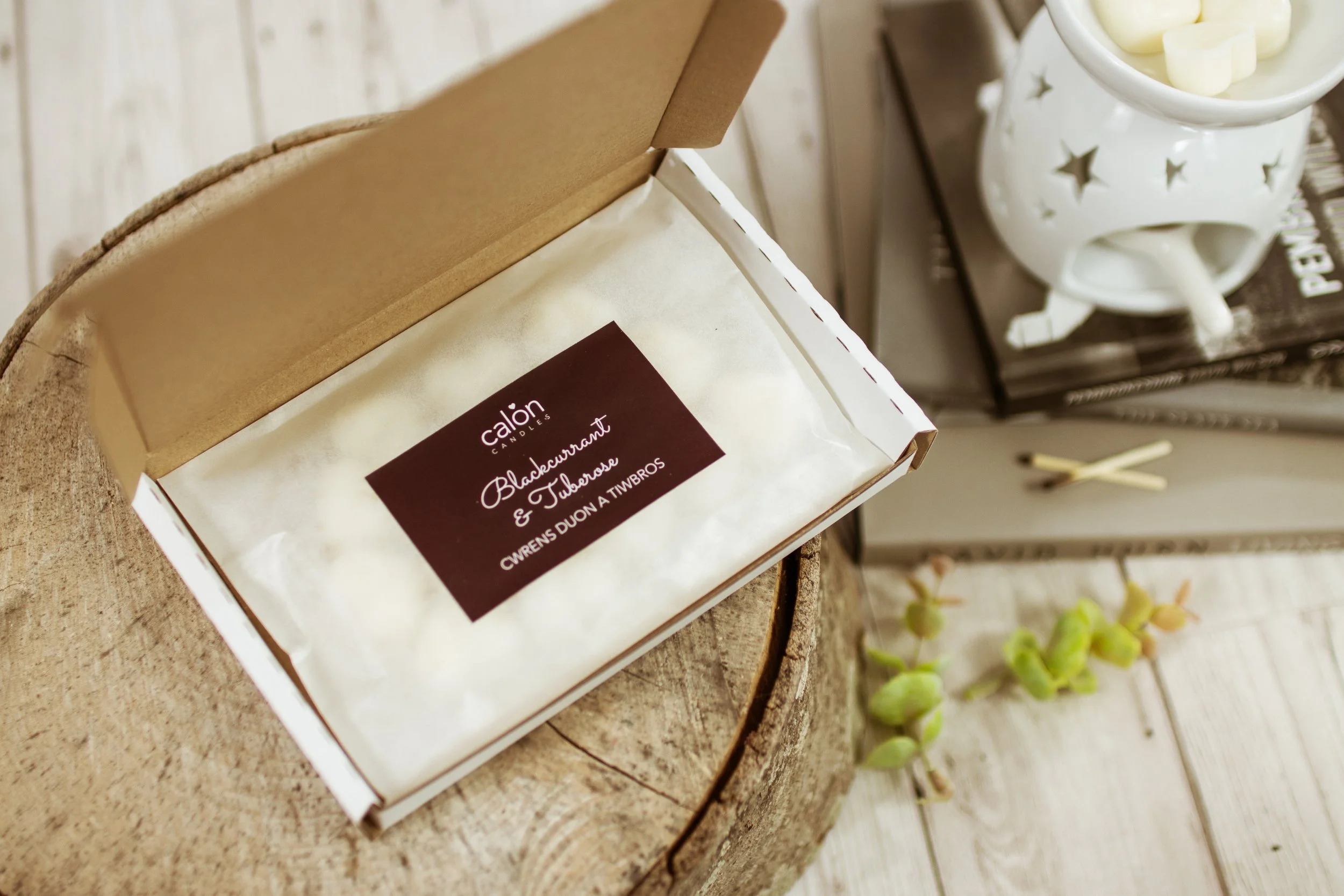 Blackcurrant and tuberose open box wax melts.jpg