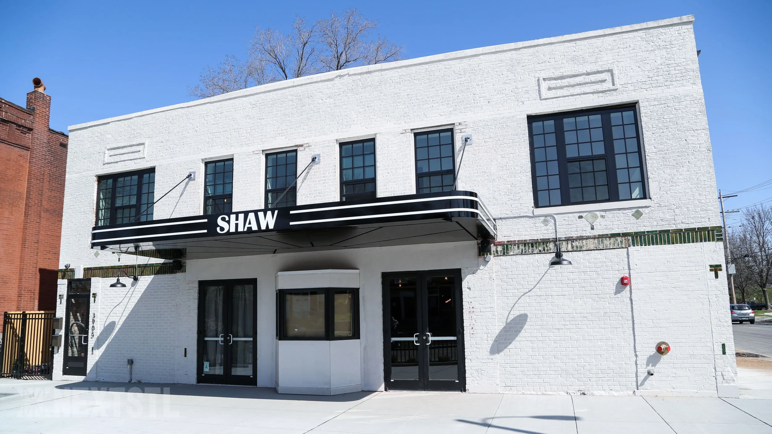 3901 Shaw