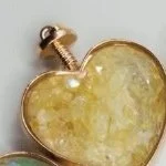pendant_01_yellow.jpg