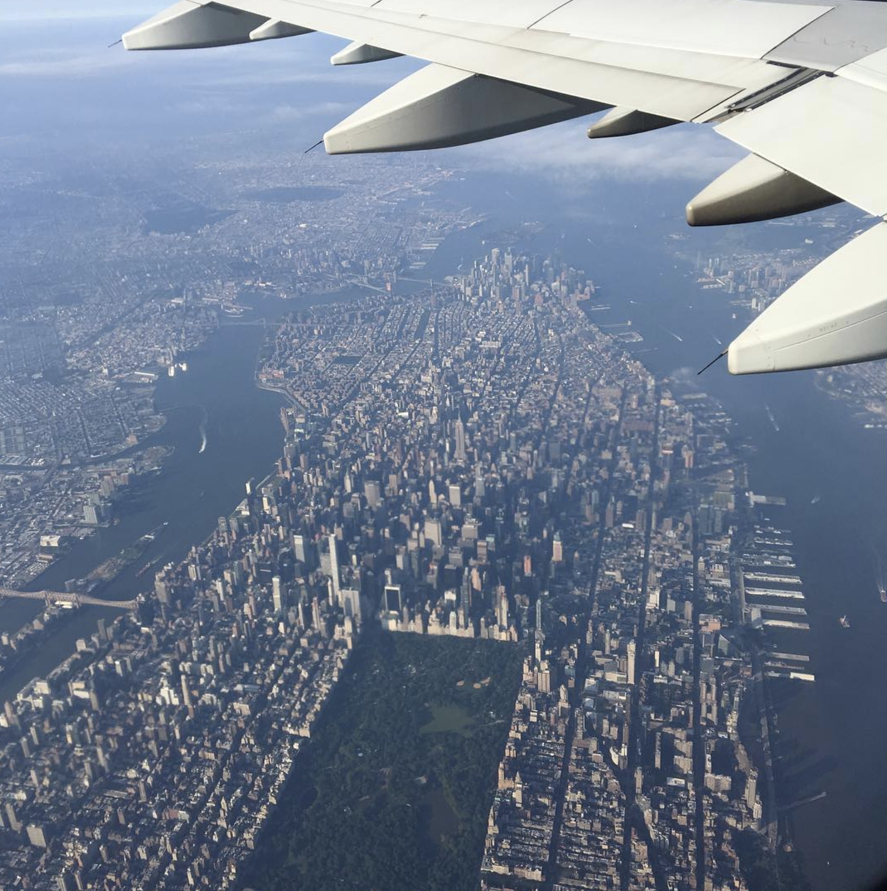 June 15, 2017 - 

Looking south from Harlem towards lower Manhattan #headinghome #mvsontheroad