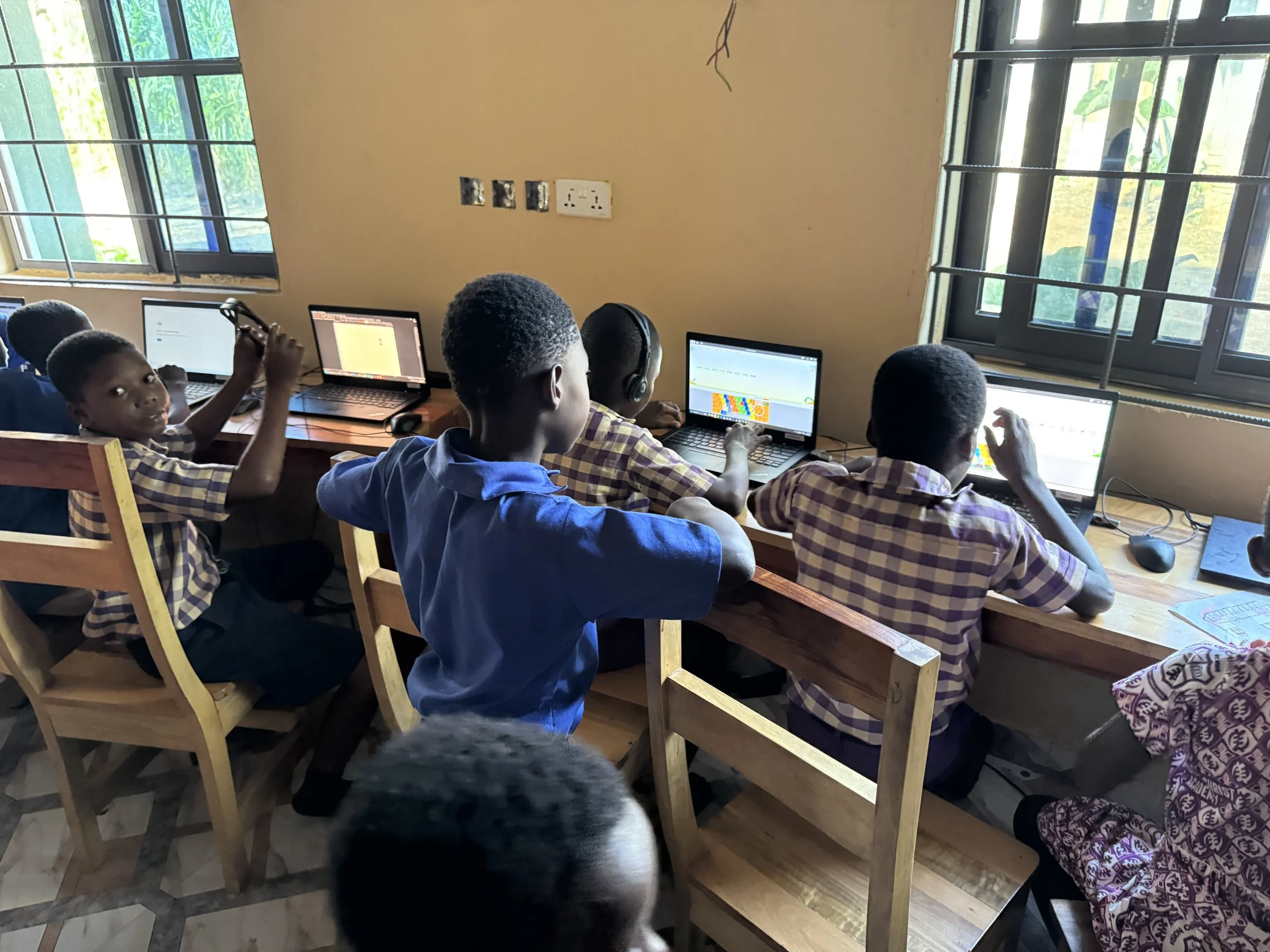 60 Students - 15 Computers
