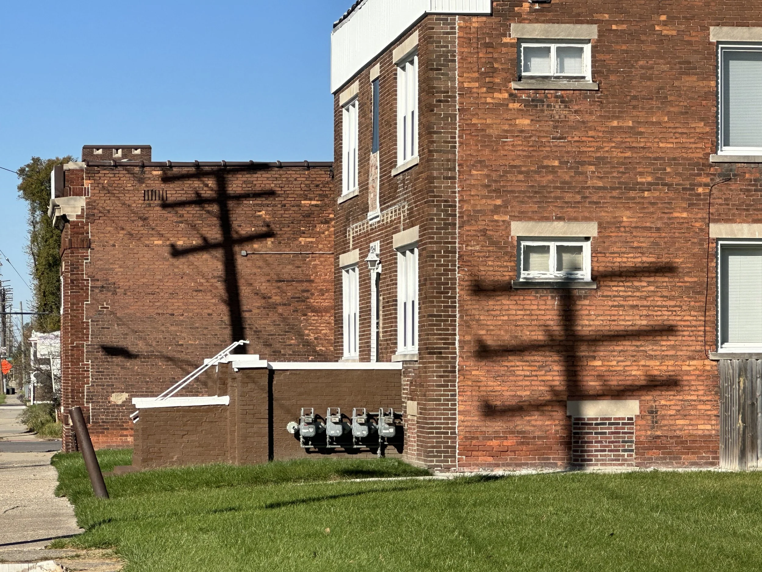 Van Dyke Apts.jpg