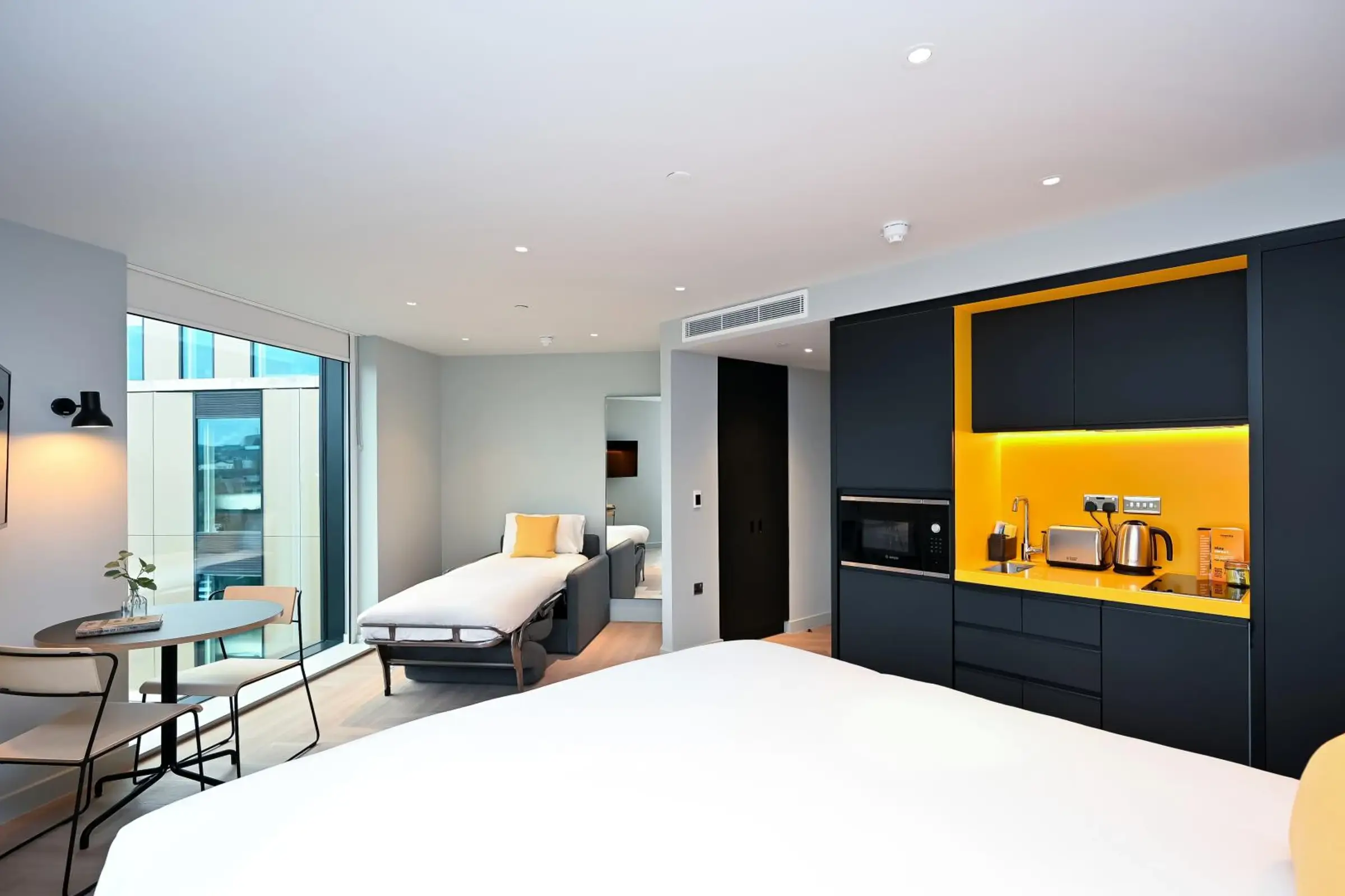 dublin-mark-street-studio-apartment-sleeps-3-3.png