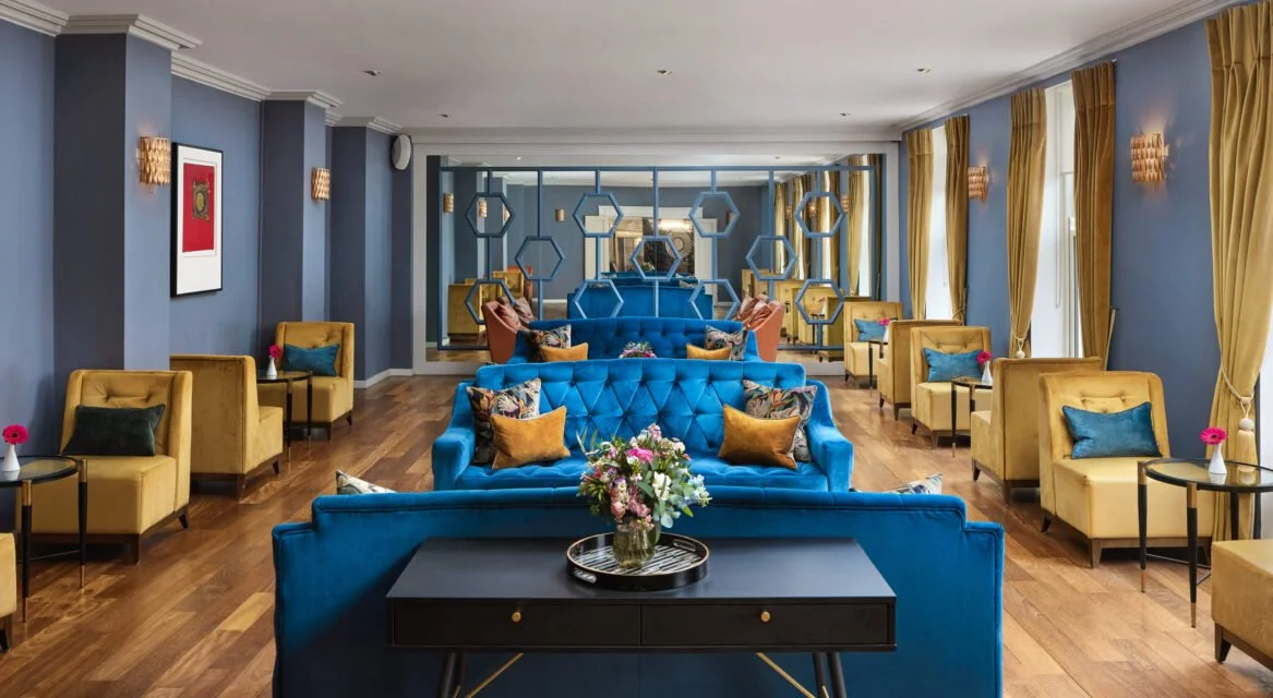 SANDYMOUNT_HERBERTSUITE_2-1167x640.jpg