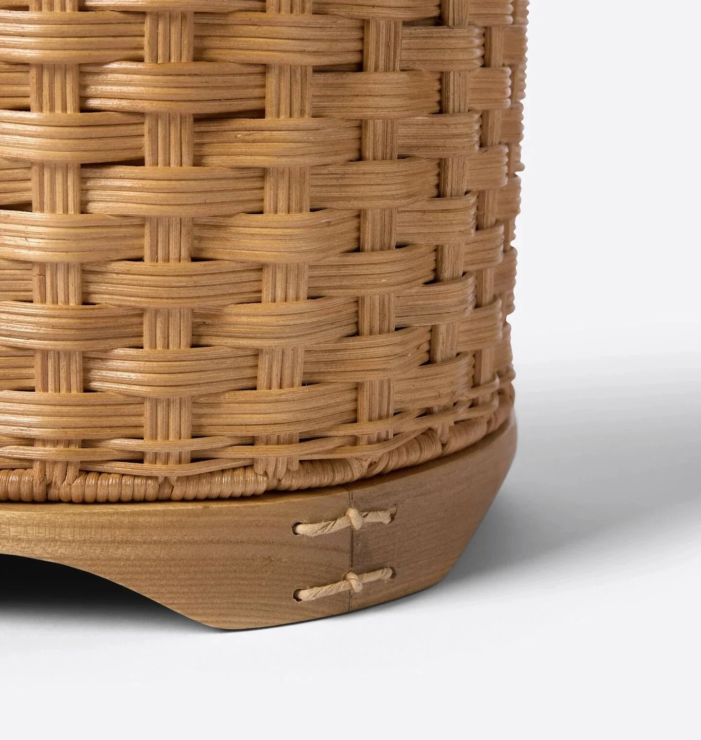 SAI-101-1201-008-june-wastebasket-blond-wicker_5_1024x1024@2x.jpeg