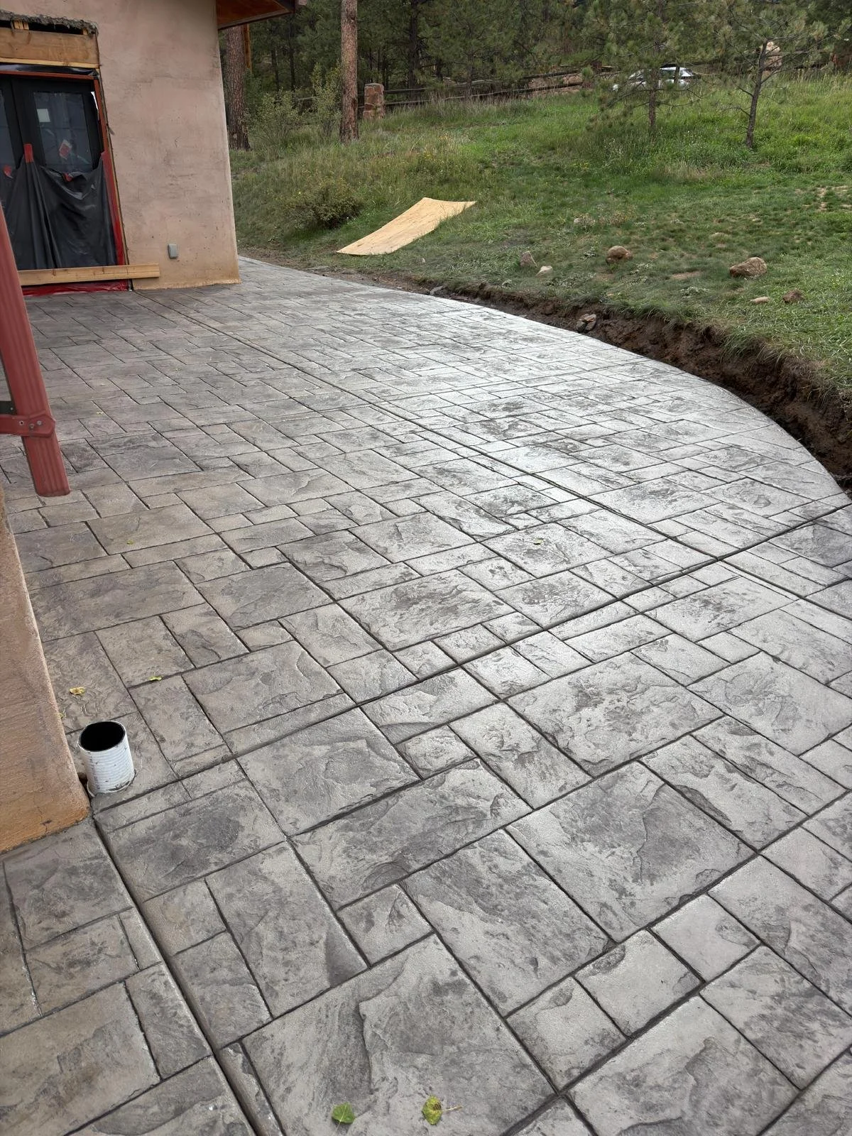 Stamped Concrete vs. Regular Concrete: Which Is Better for Your Patio?