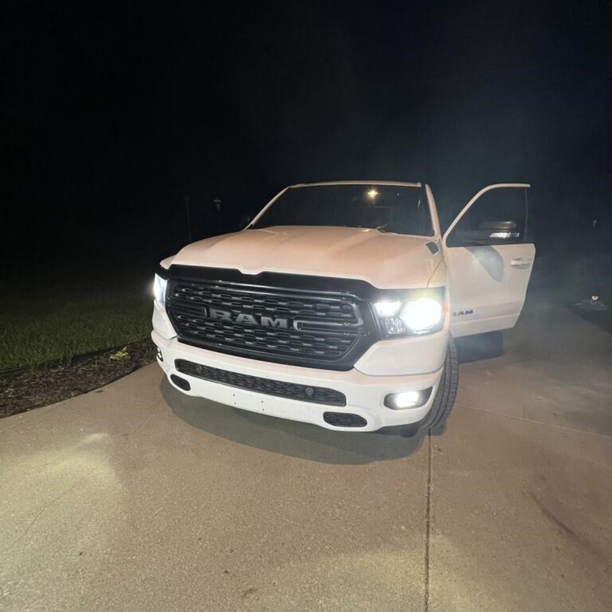 2022-Ram-1500-BigHorn-H11-led-bulbs.jpg