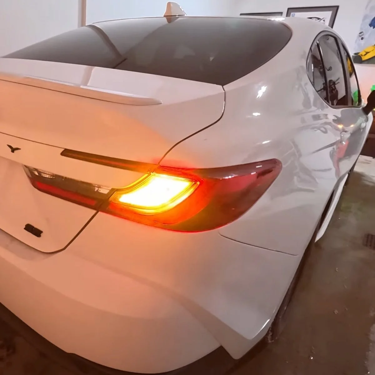 2025-Camry-7443-rear-turn-signal-lights.jpg