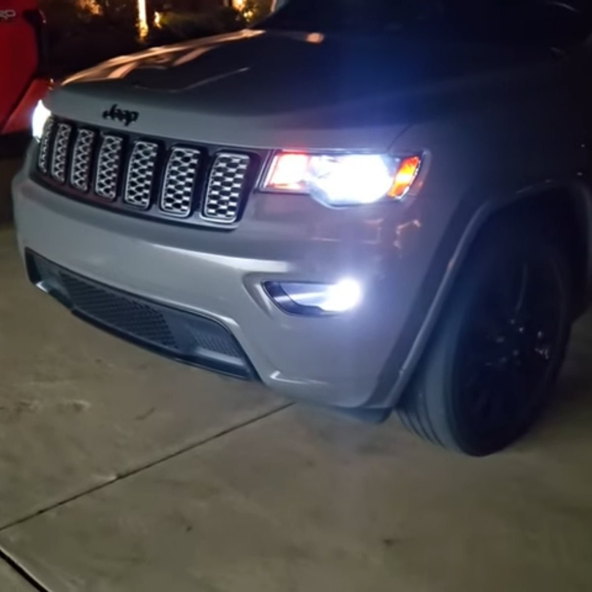 2020-Jeep-Grand-Cherokee-Lasfit-H11-led-headlight-bulbs.jpg