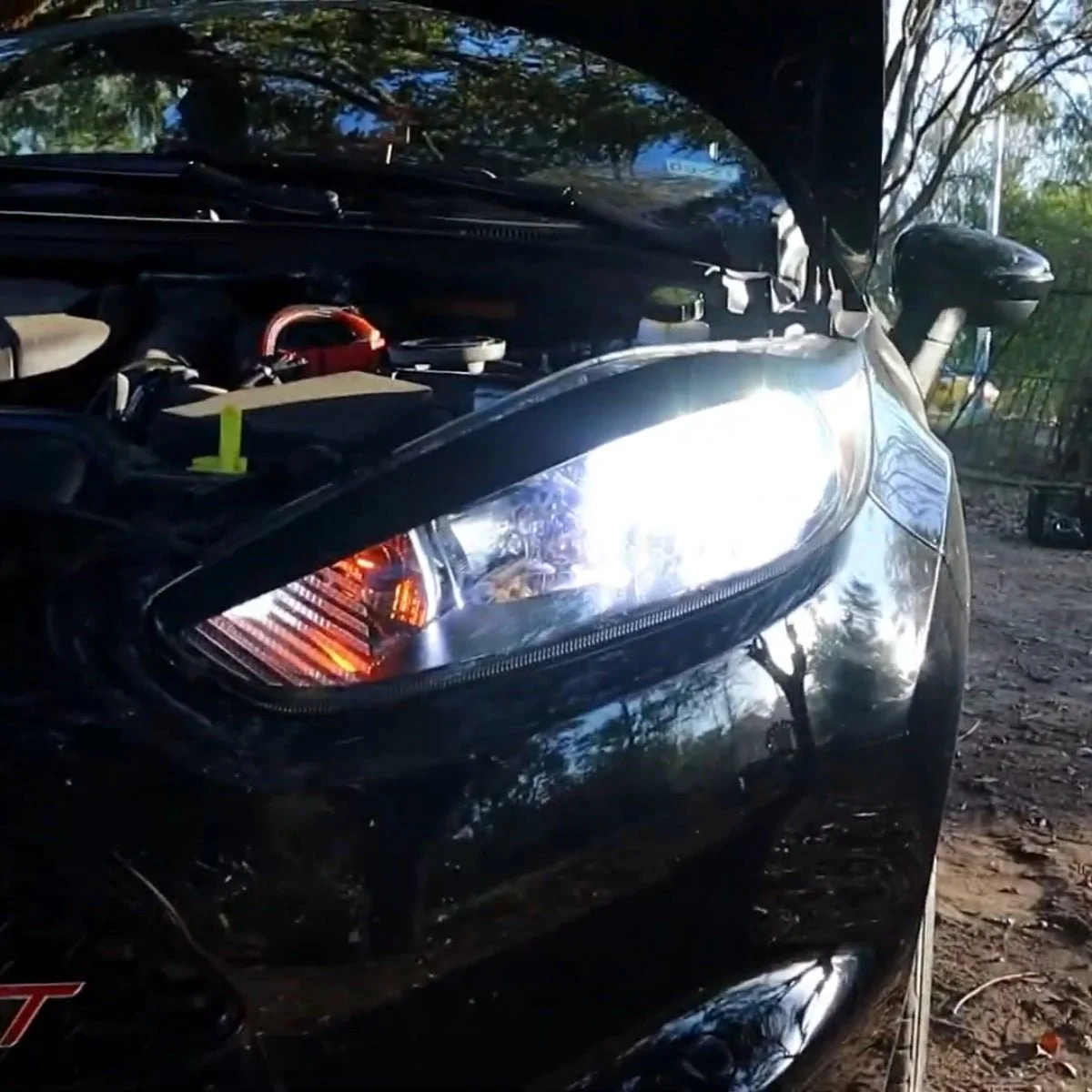 2014-2019-Ford-Fiesta-H11-low-beam.jpg