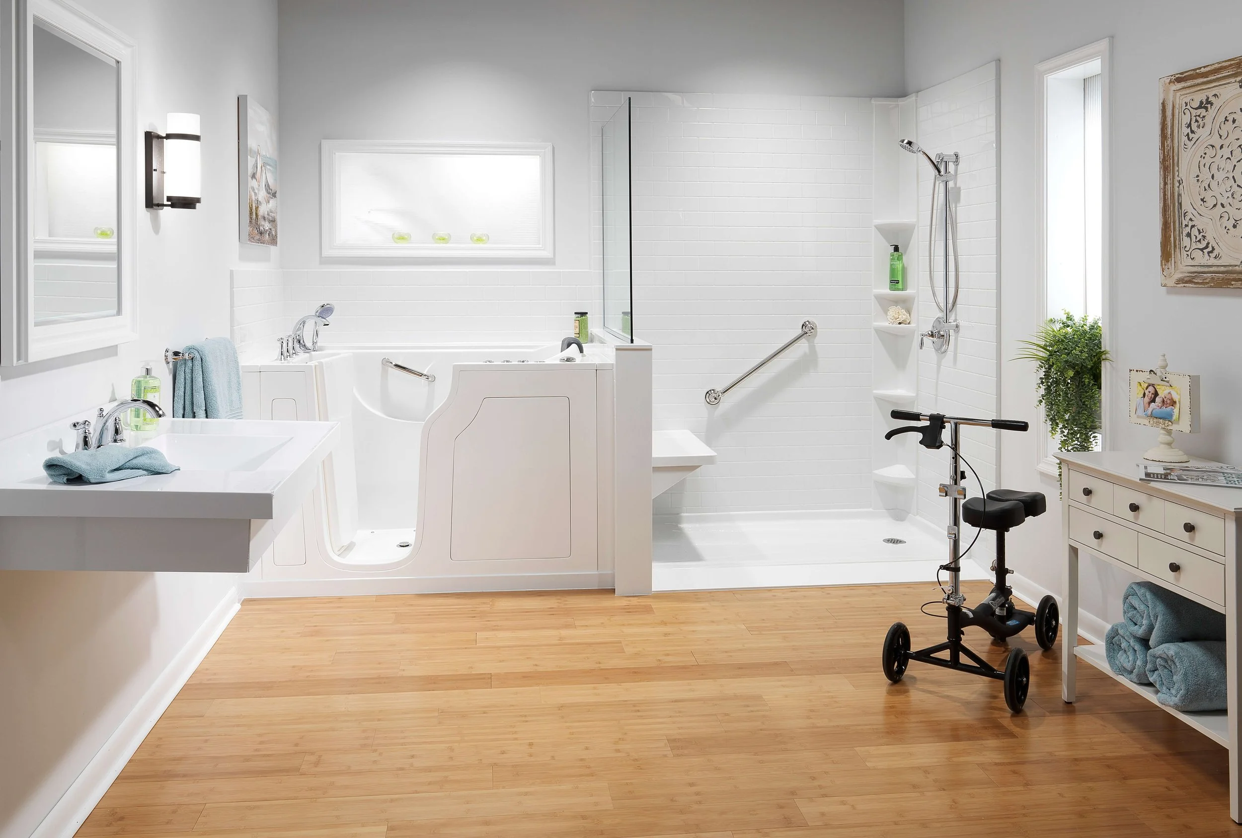 WInTub- shower Scooter.jpg
