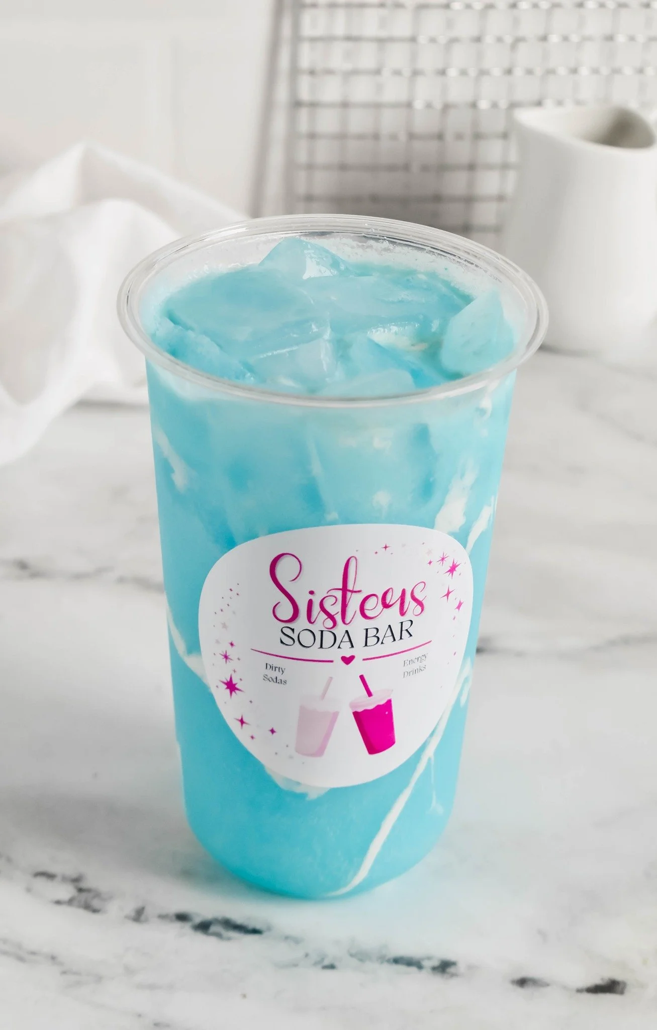 ❄️💙 Meet I Smell Snow 💙❄️

A little bit of Stars Hollow magic in every sip! ✨

 I Smell Snow starts with crisp Sprite, gets a sweet twist from marshmallow fluff, blue raspberry, and vanilla syrup, and is finished with creamy coconut creamer. 🥥💙

