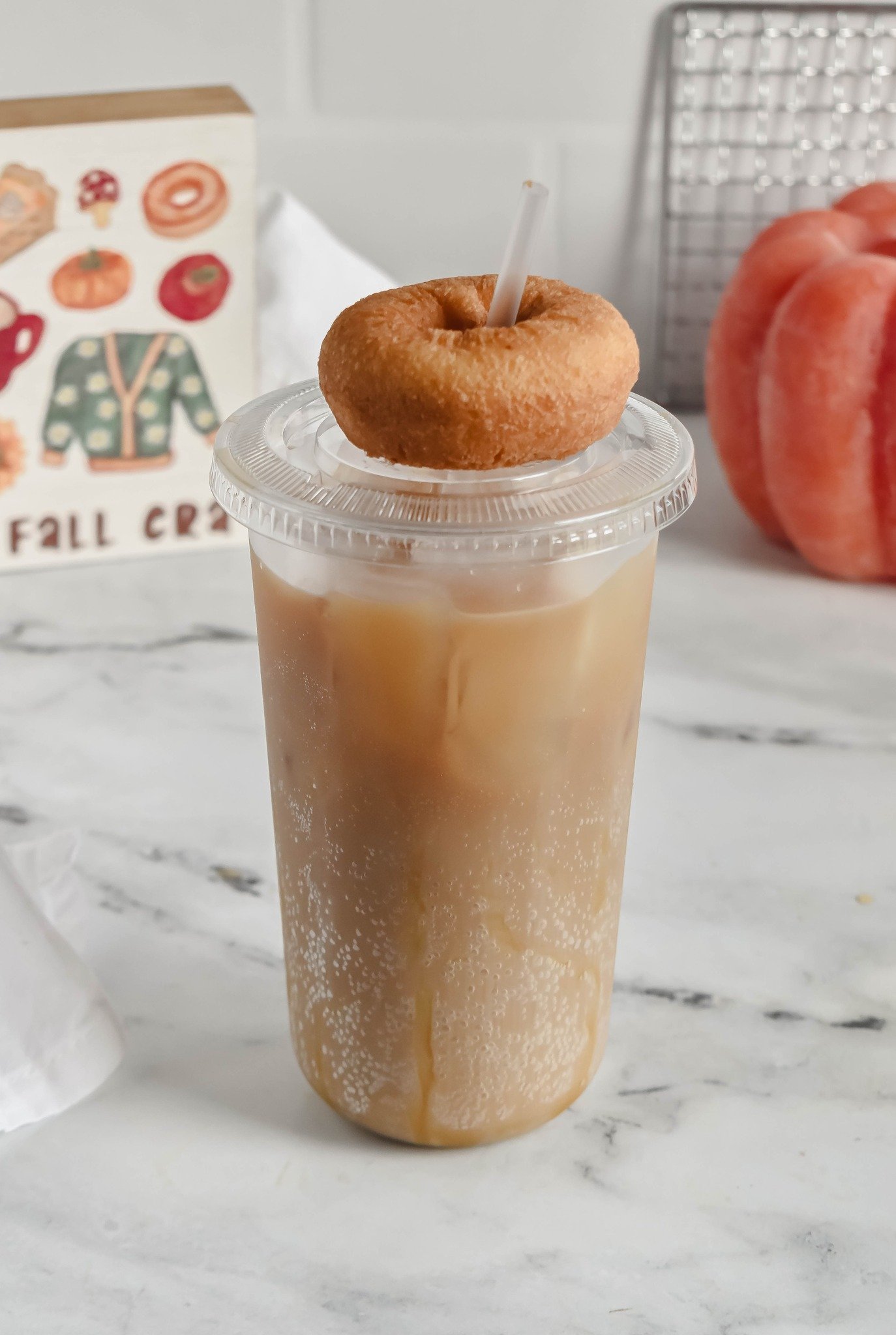 🍂🥤 Meet the Harvest Festival 🥤🍂

Straight out of our little corner of Stars Hollow! ✨ This cozy fall creation starts with Root Beer, swirled with caramel sauce, vanilla, and cinnamon syrup, then finished with creamy vanilla creamer and, because t