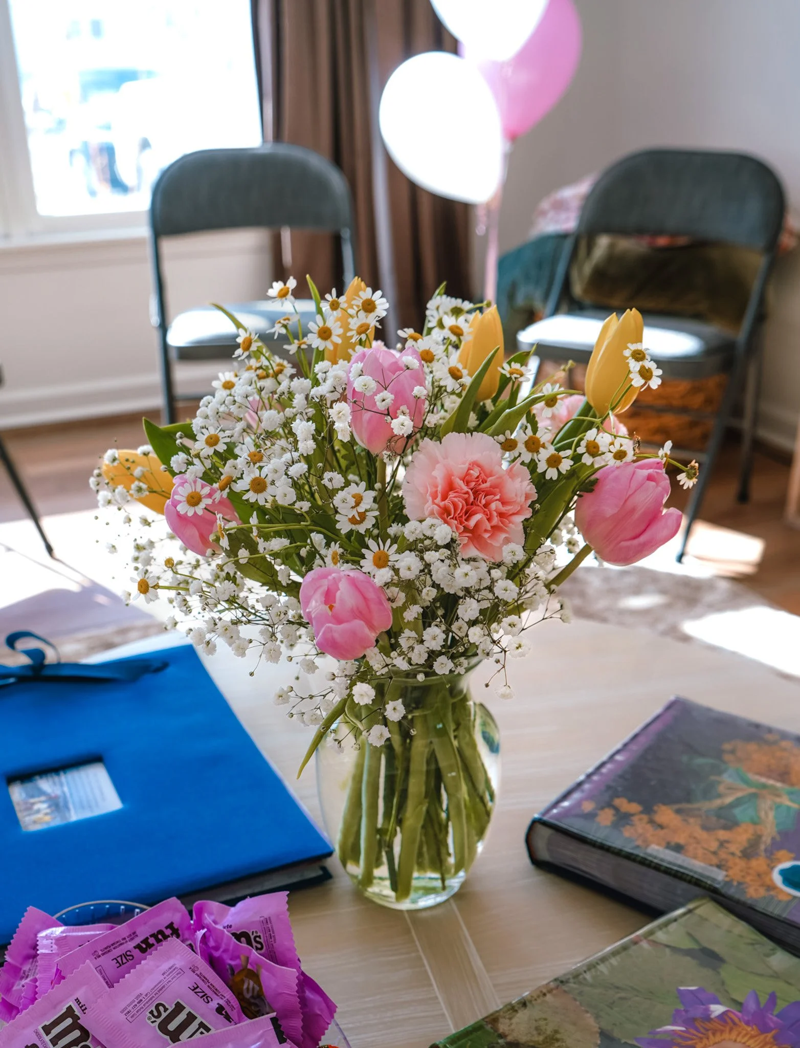 Medium sized baby shower arrangement 