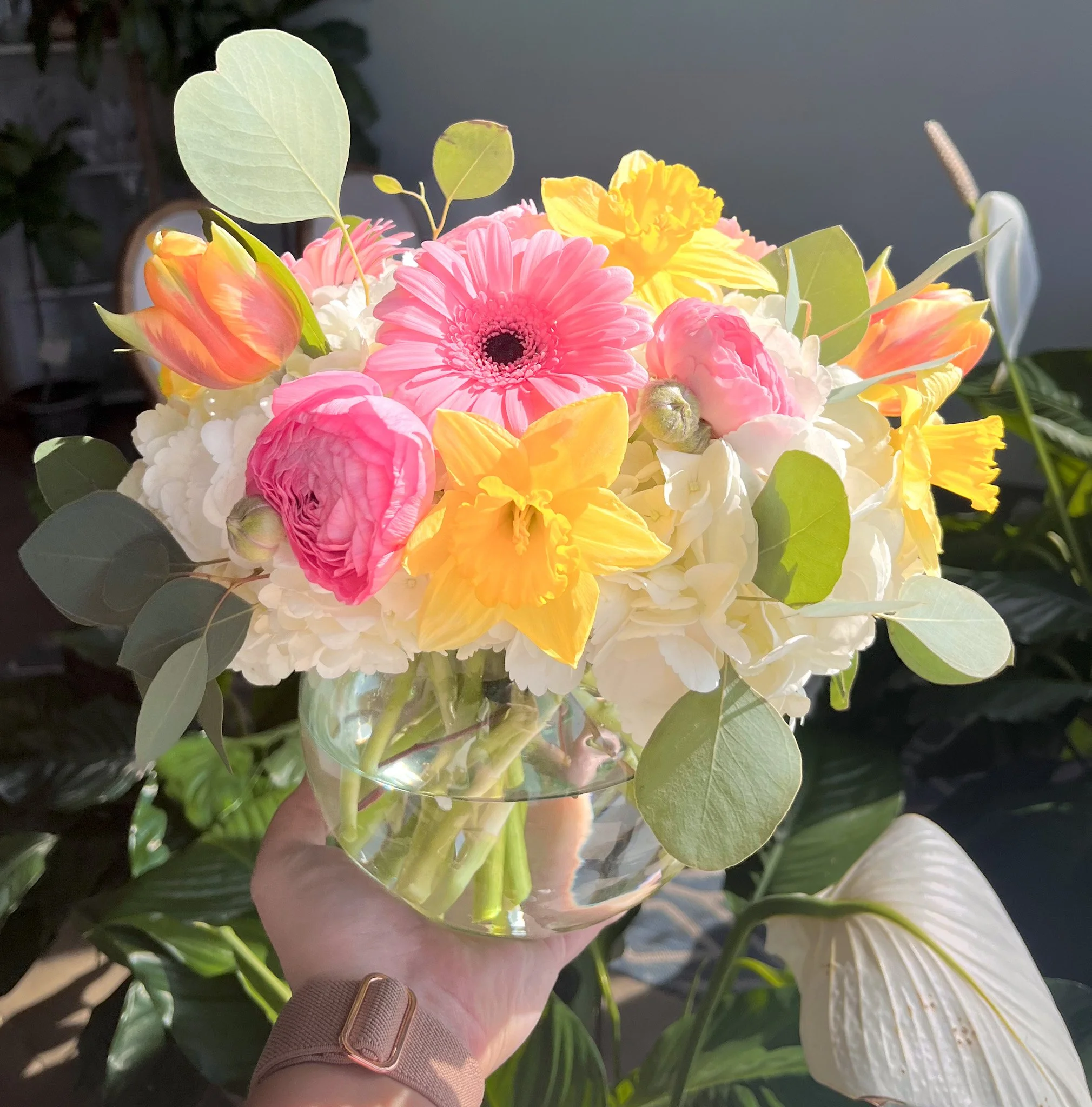 Small sized arrangement