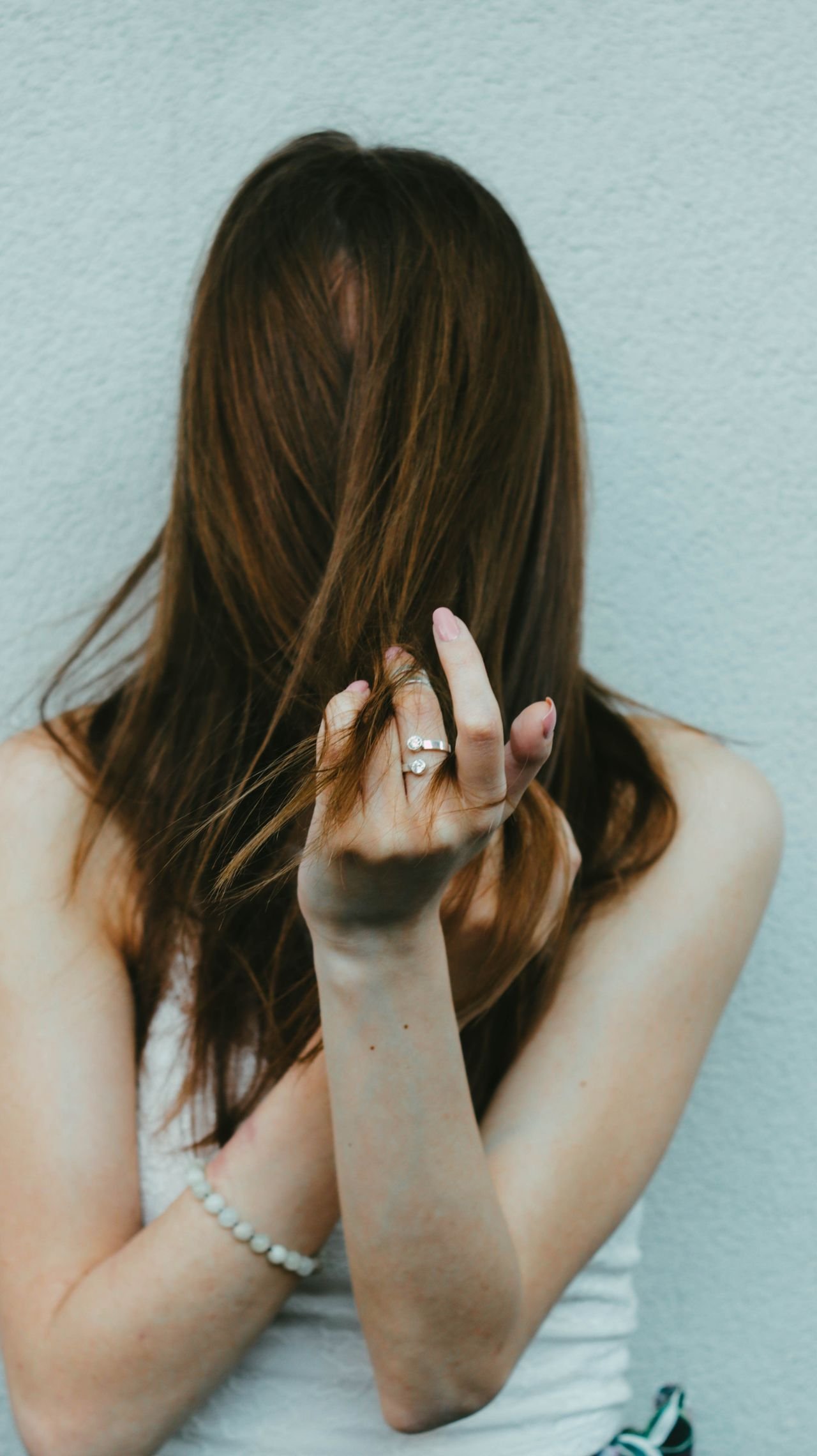 No Surgery. No Wigs.                          Inside a Non Surgical Hair Replacement With “Replica Scalp”