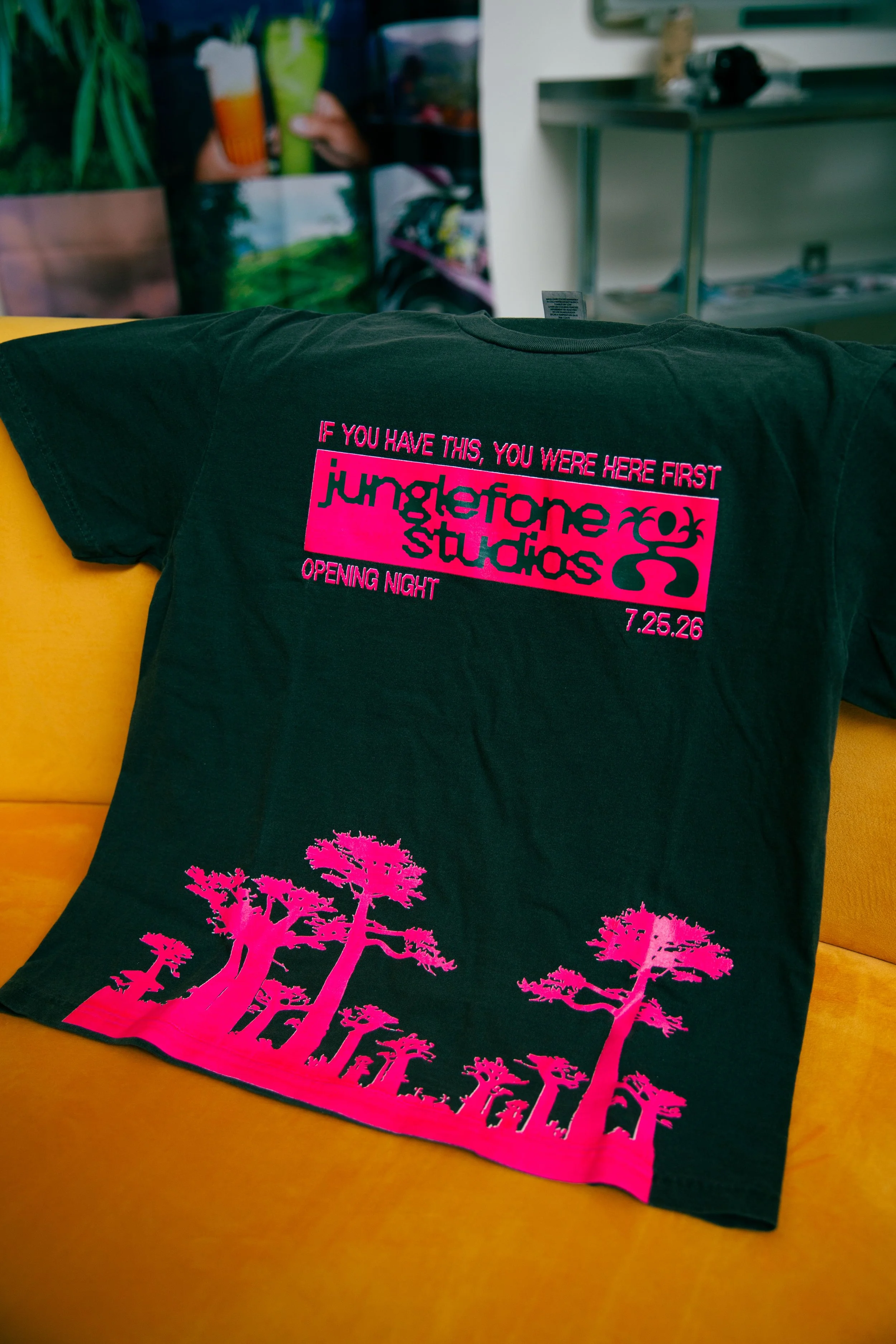 Junglefone Tee, Tree Version (Black)