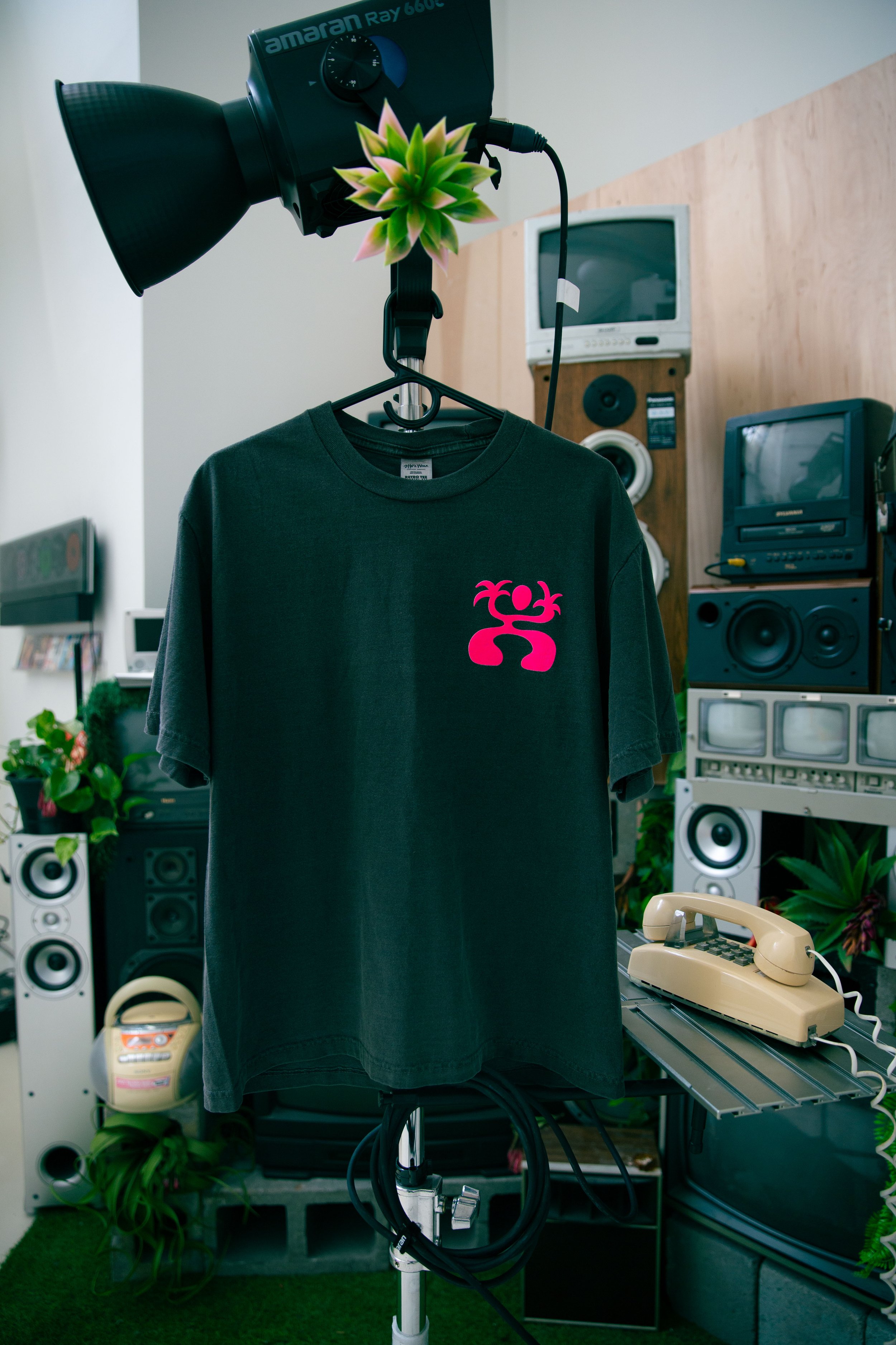JF_merch_simple_blk_002.jpg