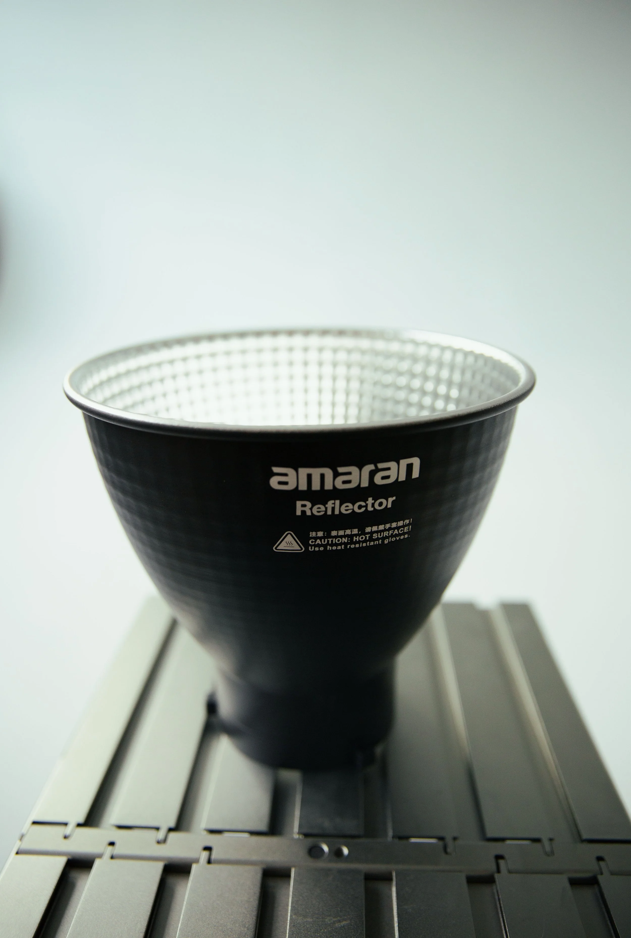 Amaran reflector