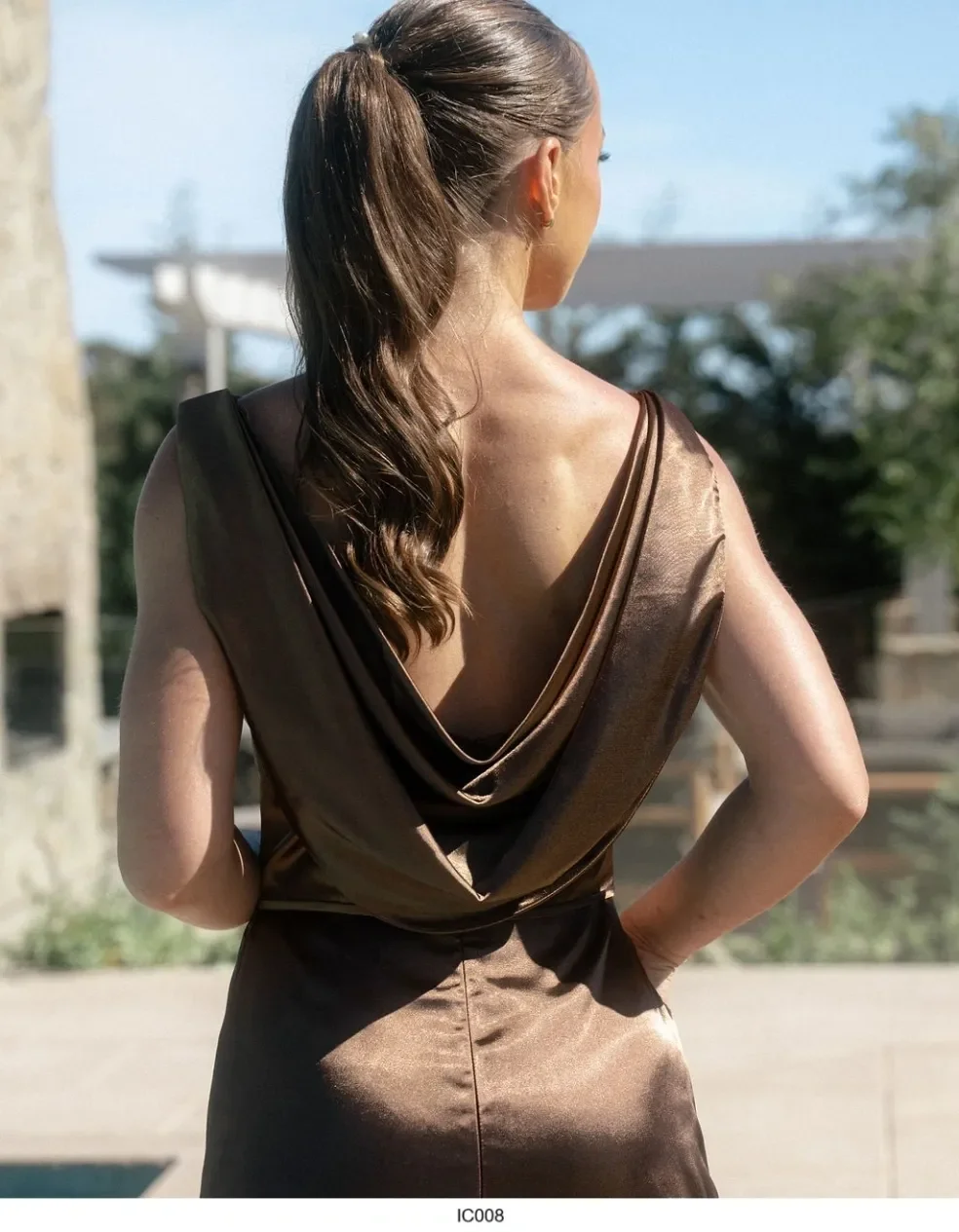 IC008 back.webp