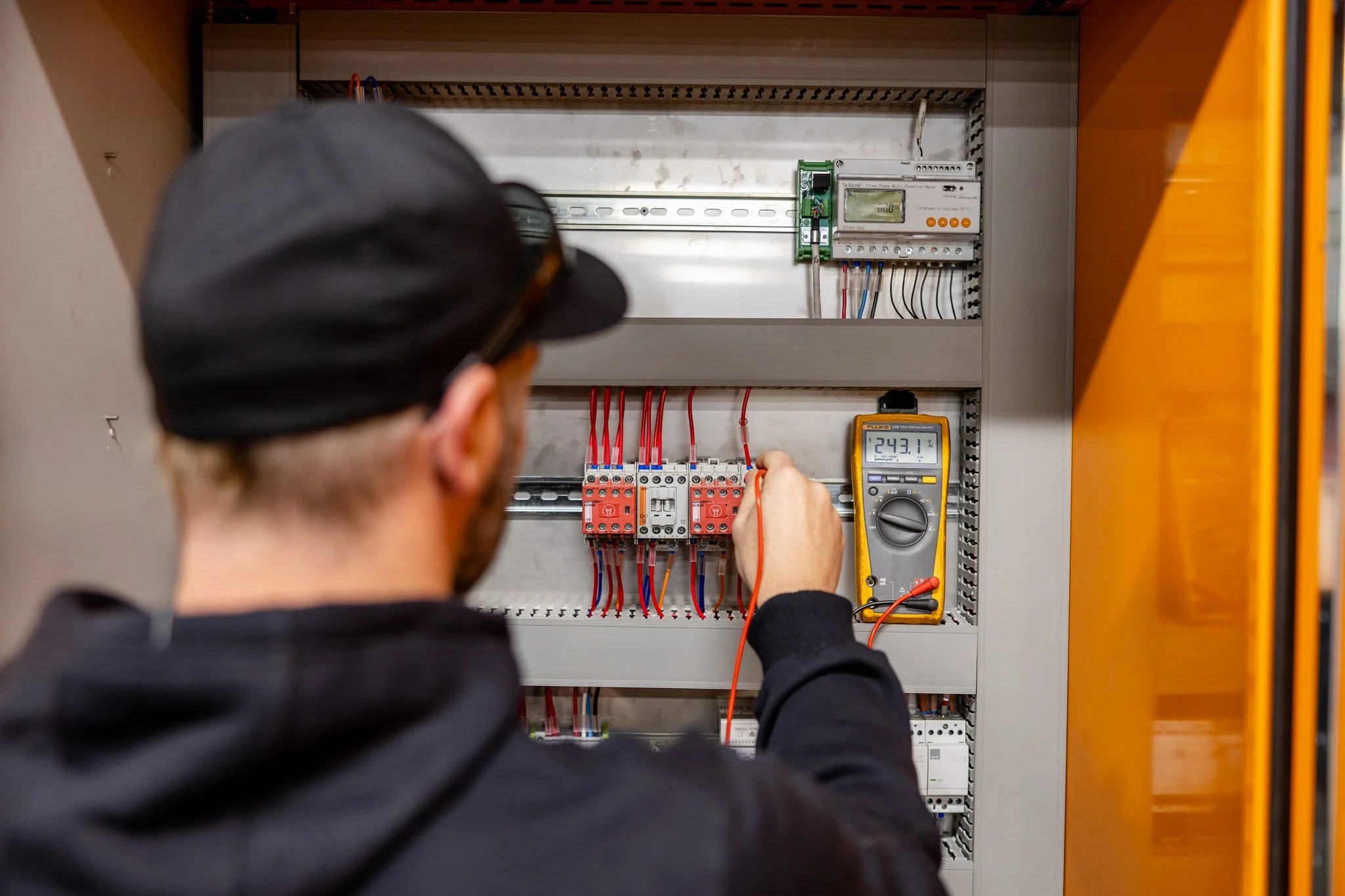 Layton-Electrical-Riverina-NSW-CutAboveProductions66.jpg