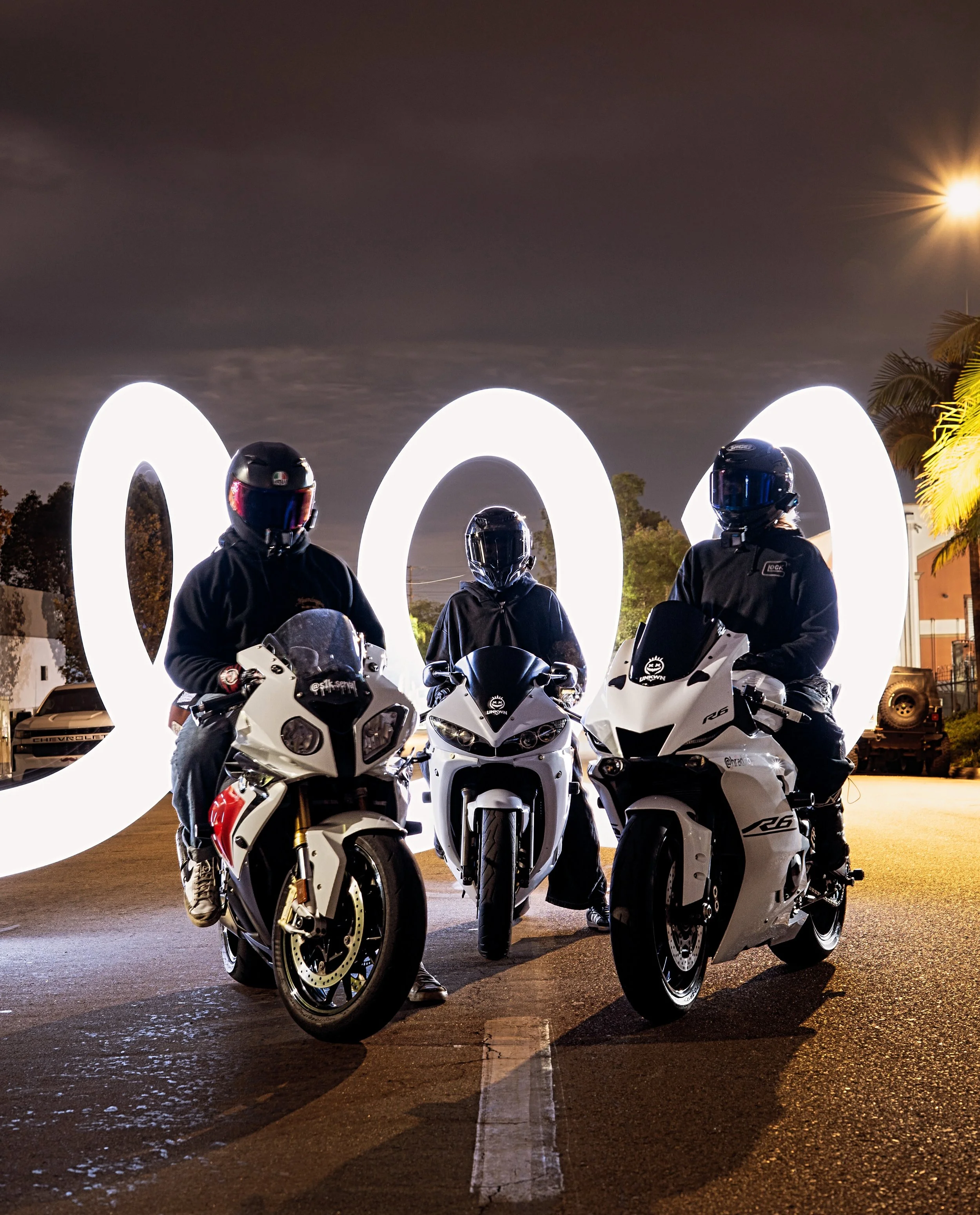 Unkwn community light painting 
9/26/26
Photographer @iii.visualz 
Please message ⬆️
For your photos 🖤

See you at our next event 
Thanks @ncmotoconcepts for being such a great host 

STAY UNKWN

#fyp #community #lightpainting #photographer #motorcy