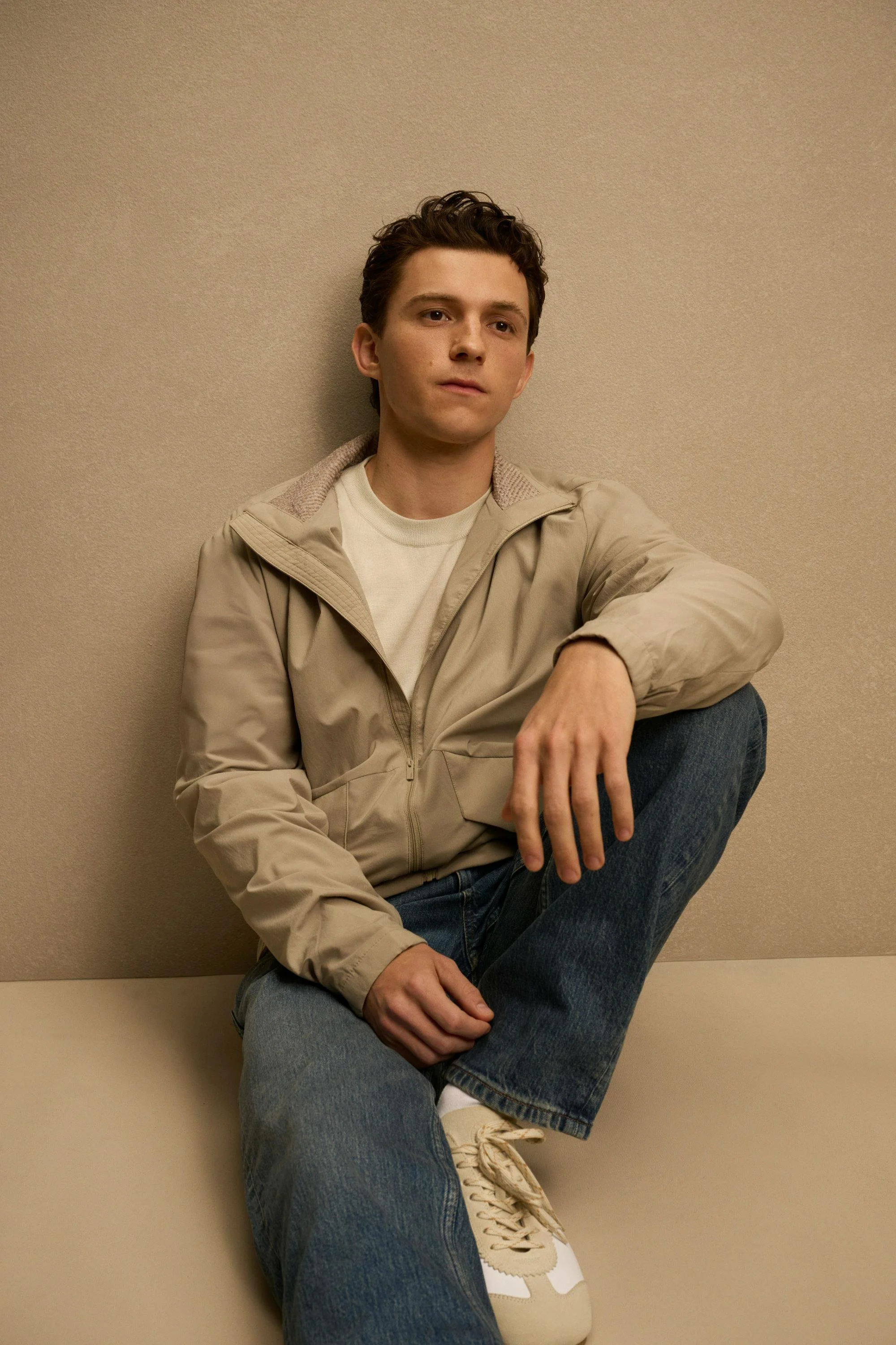 1775581706-tom-holland-vuori-interview-5-2320943182.jpg