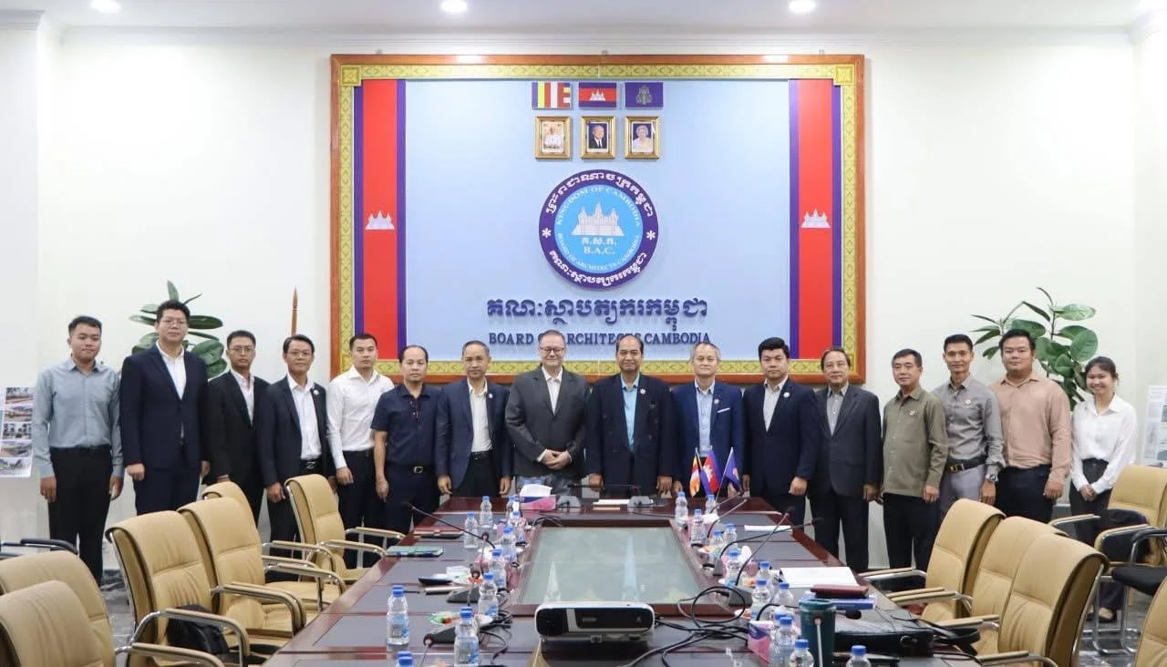 ជំនួបសម្តែងការគួរសម និងពិភាក្សាការងារជាមួយ លោក កាមីល ពិកាល់ ប្រធានផ្នែកអភិវឌ្ឍន៍នៃស្ថានទូតសាធារណរដ្ឋឆែកប្រចាំនៅព្រះរាជាណាចក្រកម្ពុជា