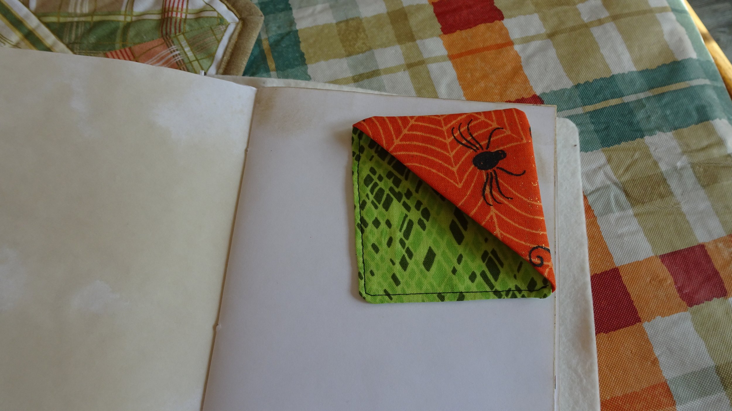 Sparkly Spider Web Corner Bookmark