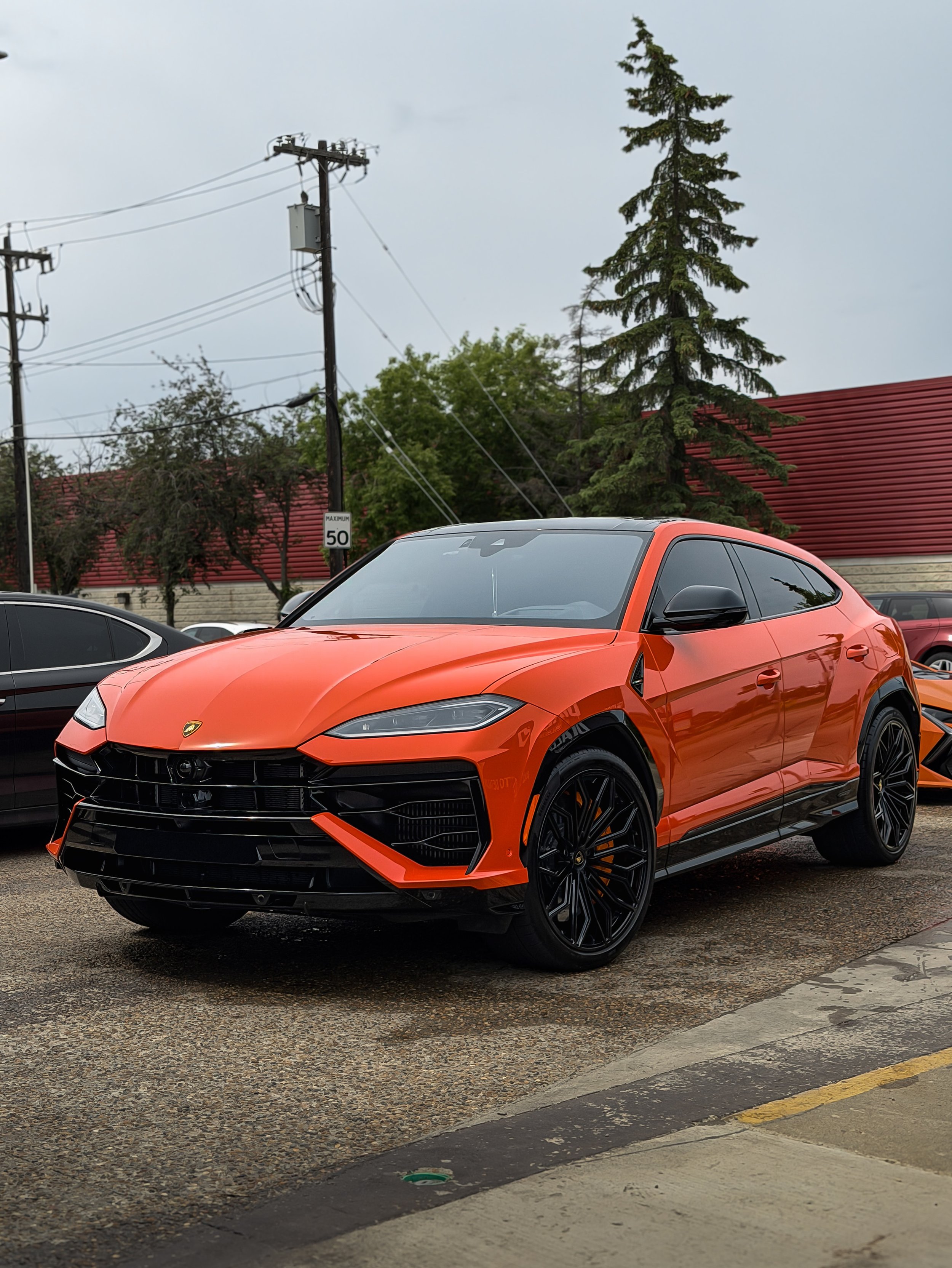 Lamborghini Urus SE on our maintenance plan 🤝🏼

#lamborghini #urus #lambo #detailing
