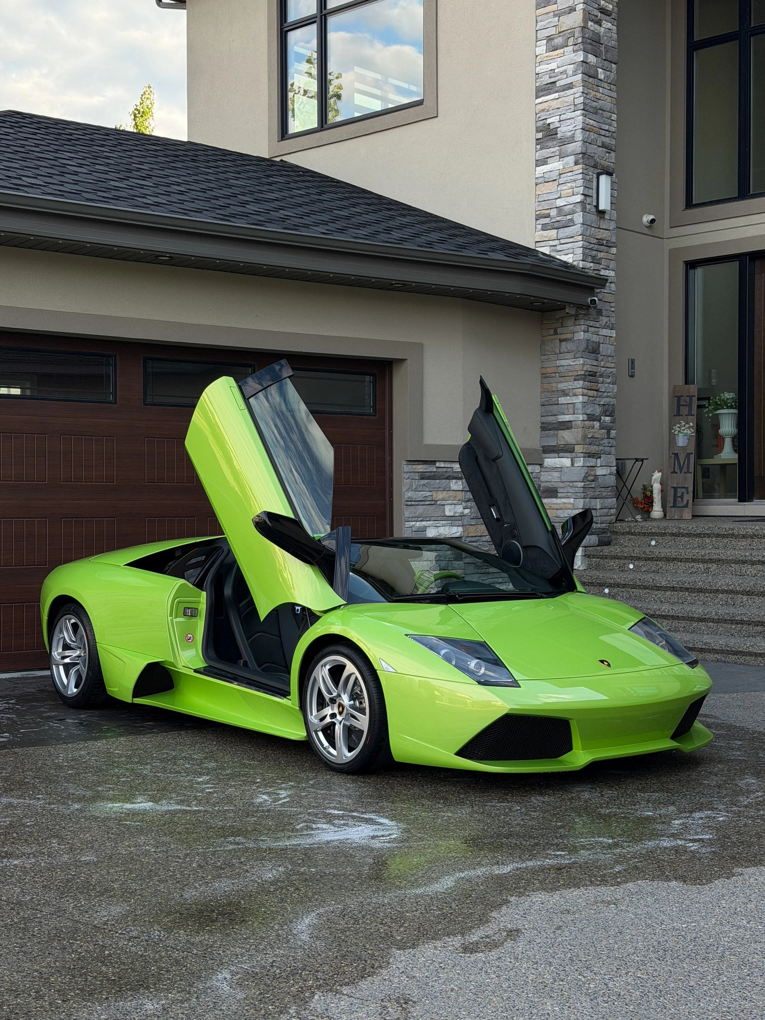 Lamborghini Murcielago LP640 came to us to be perfected after delivery 👌🏽 nothing quite like a Murci

#lamborghini #murcielago #detailing #detailersofig