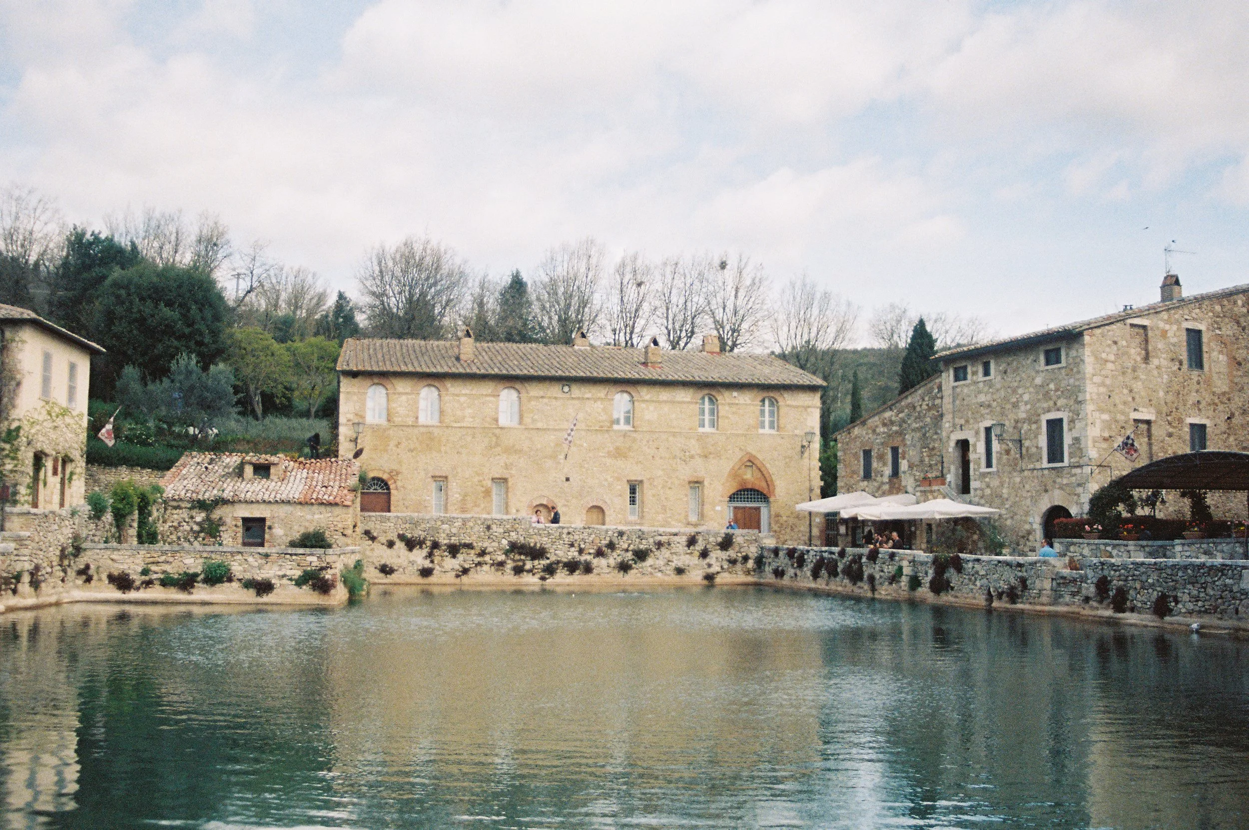 103.jpg