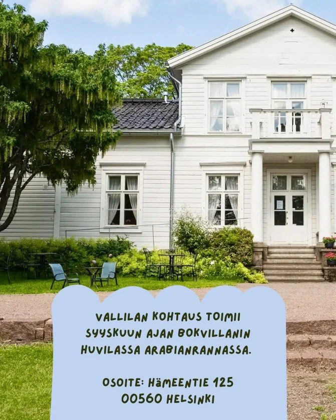 🍃 Meill&auml; on ilouutisia! 🍃 ENG below

Saamme Vallilan Kohtaukselle syyskuun ajaksi Bokvillanin huvilasta aivan ihastuttavat tilat k&auml;ytt&ouml;&ouml;mme 2.9.-2.10.! 

Vallilan olkkari on ollut harmiksemme kes&auml;n ajan suljettu ilmanvaihto