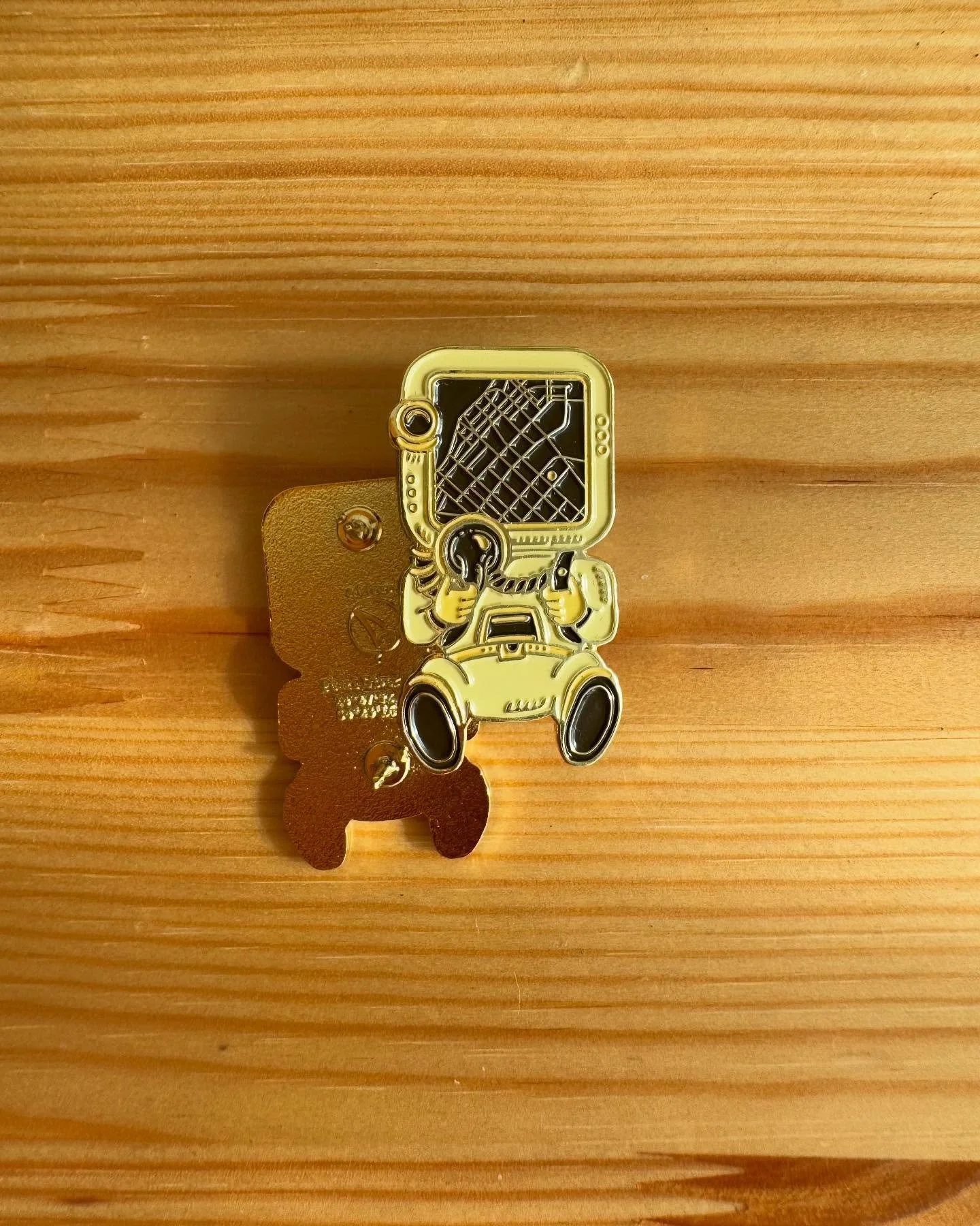 Pearl Diver Pin [Limited Edition of 50]