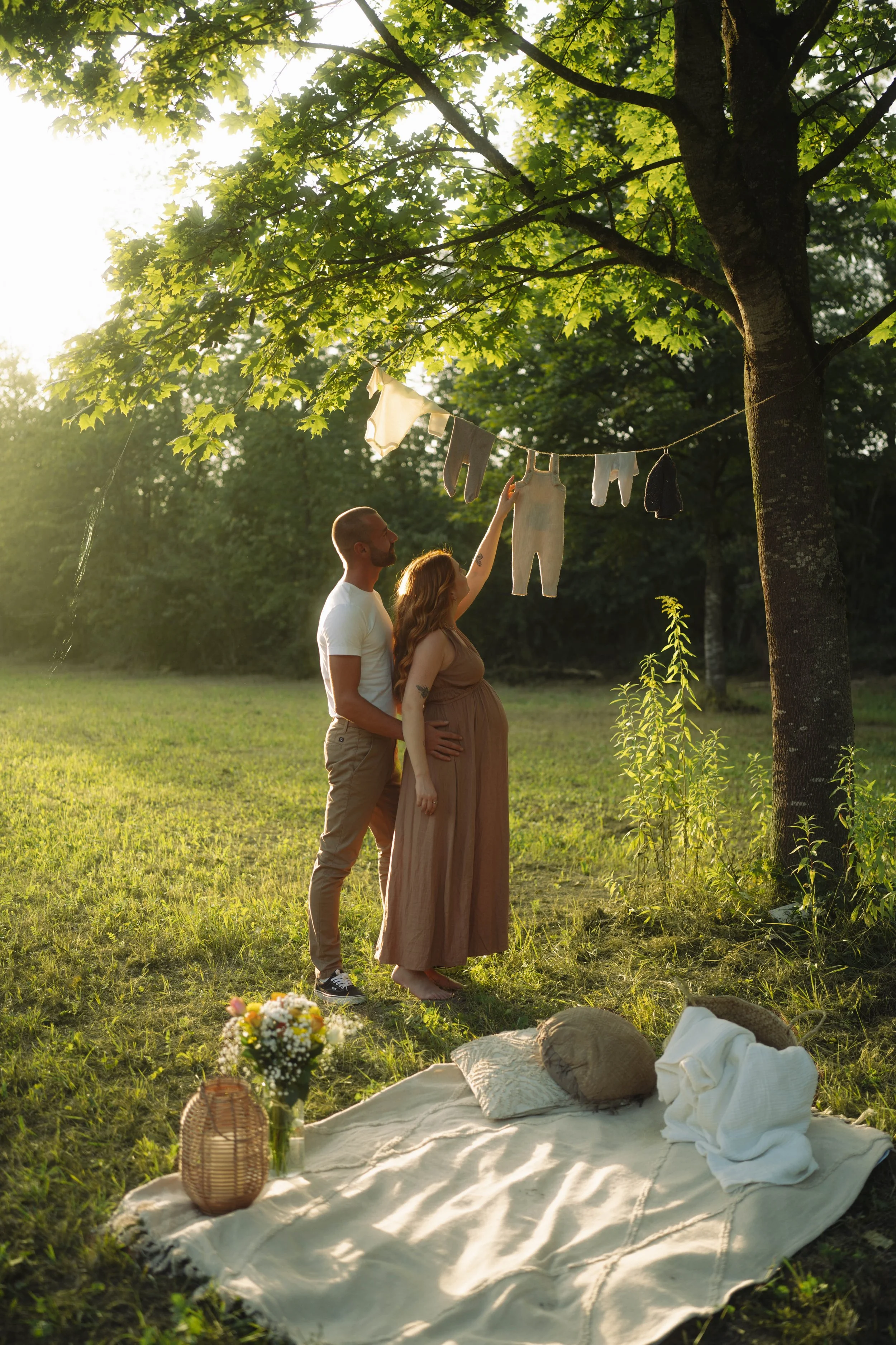 2024-Babybauchshooting-Vani-und-Domi-DSC08759.jpg