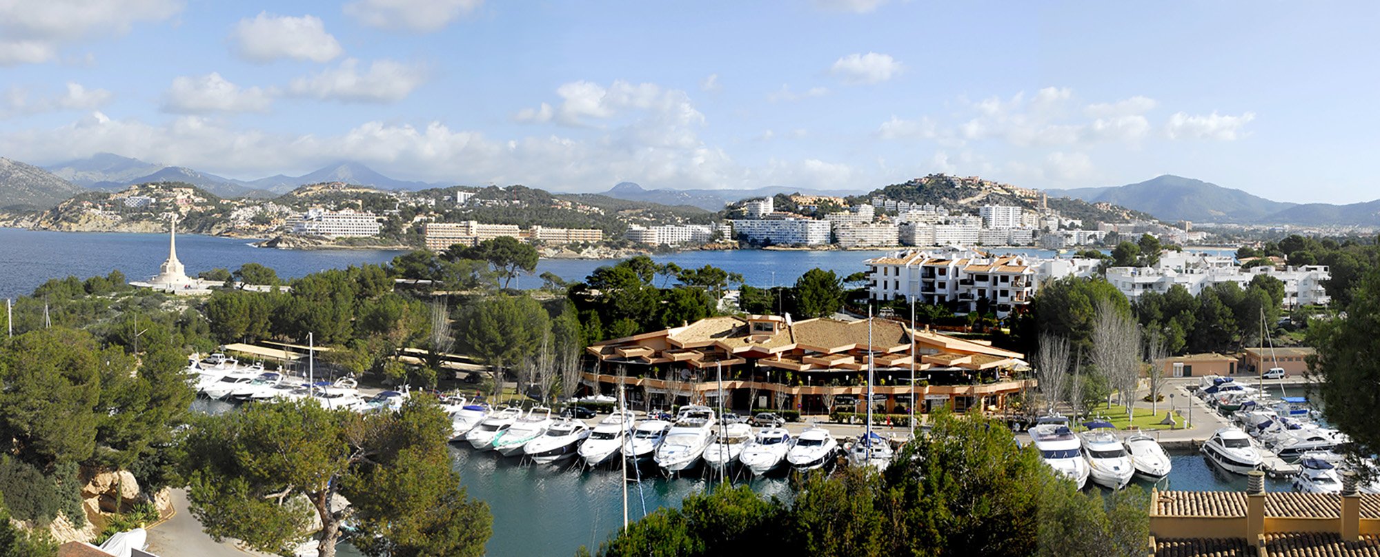 Club Náutico Santa Ponsa free car delivery by Aguilar Car Rentals