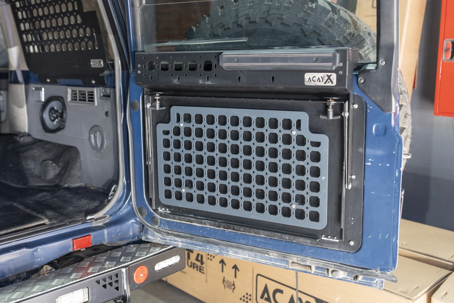 Kit Mesa abatible con panel multifuncional