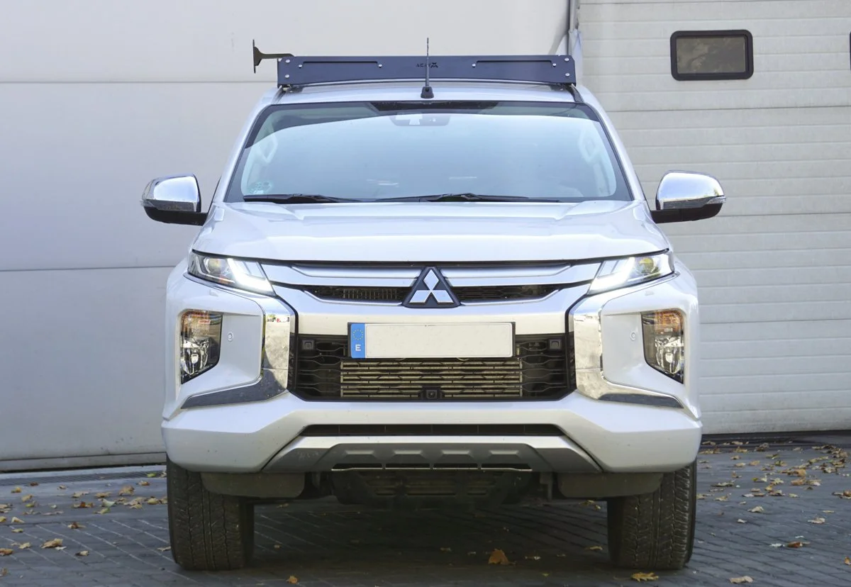 mitsubishil200-2.jpg