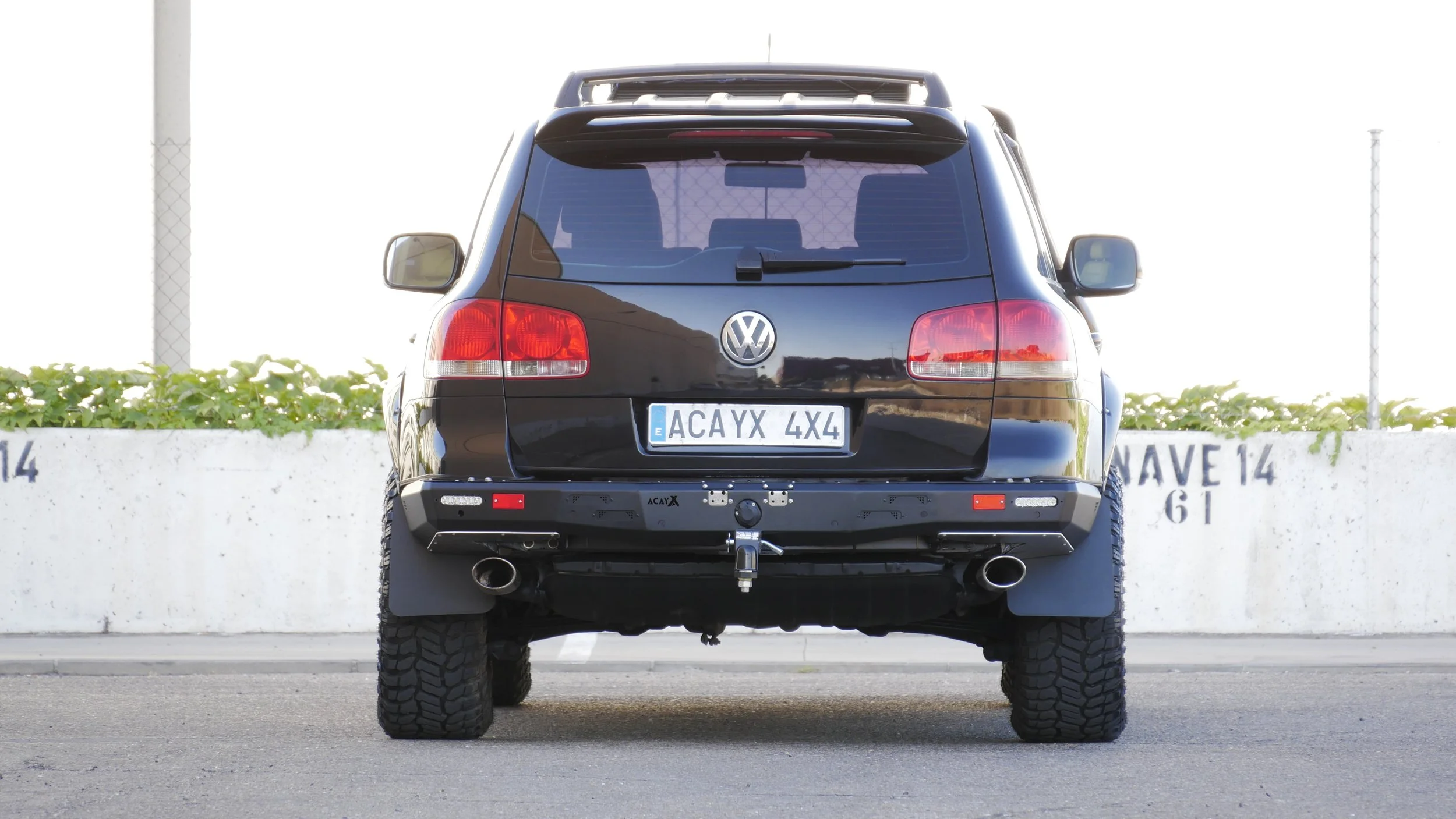 Paragolpes trasero VW Touareg