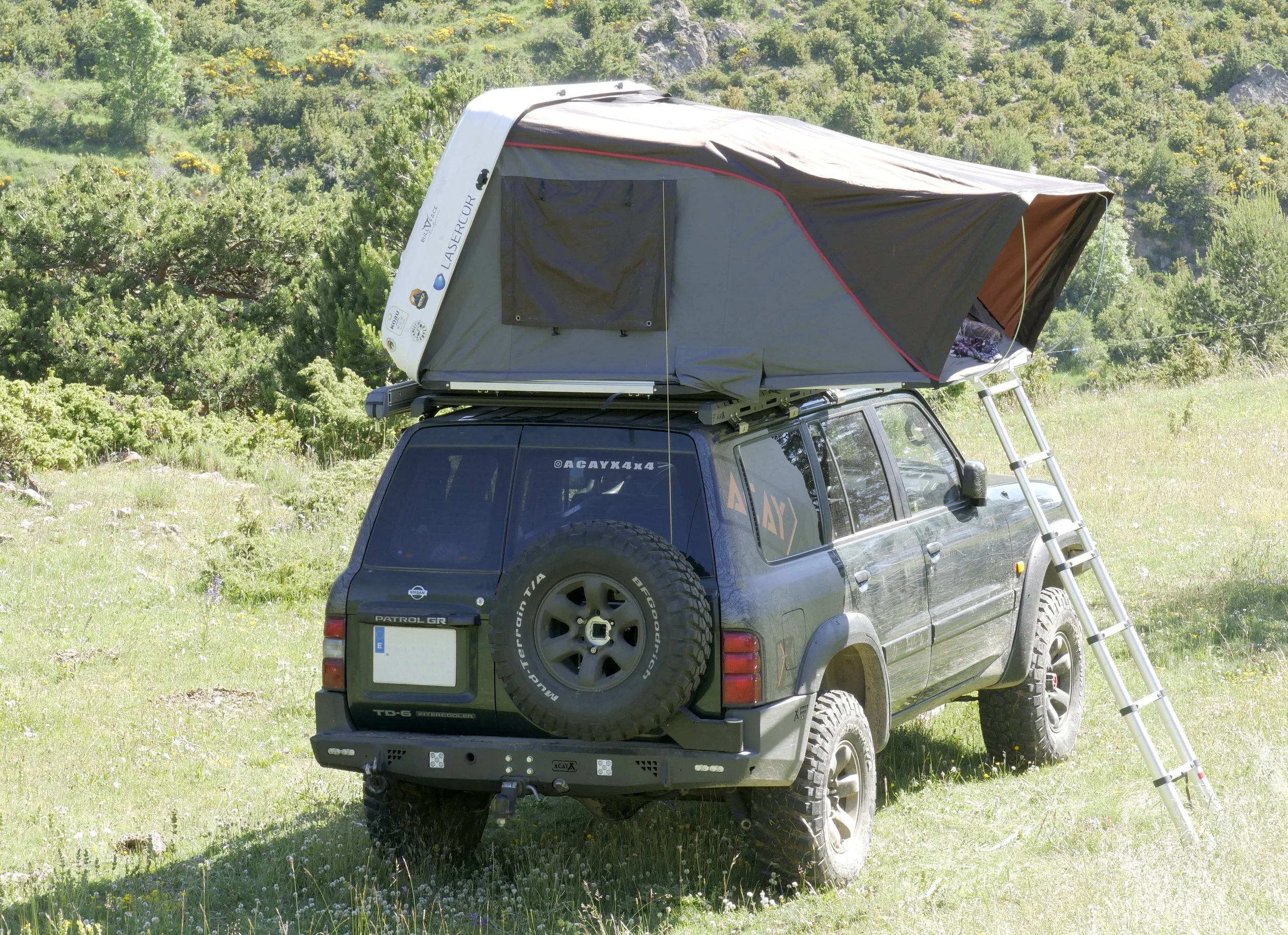 ROOF RACK.jpg