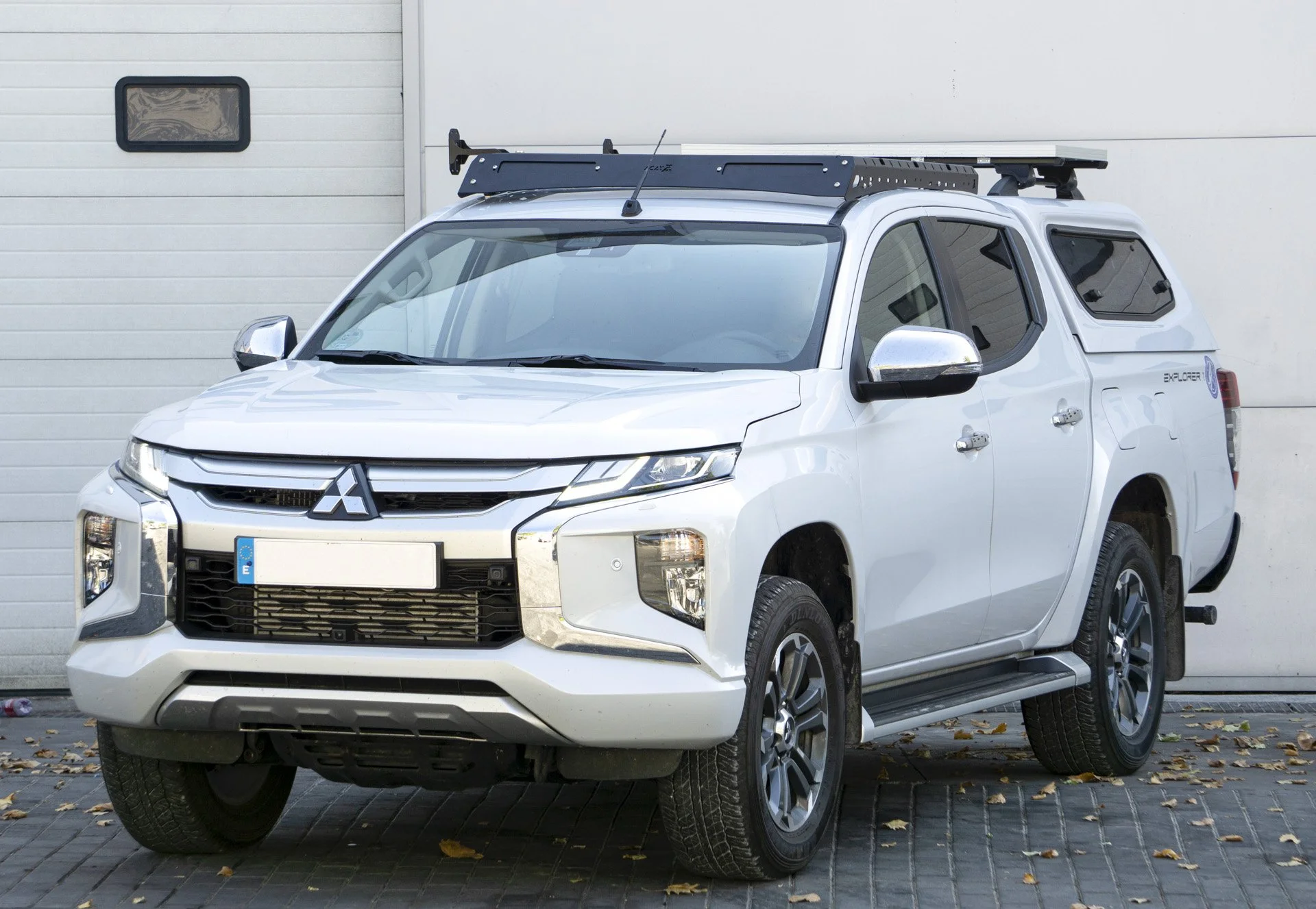 L200.jpg