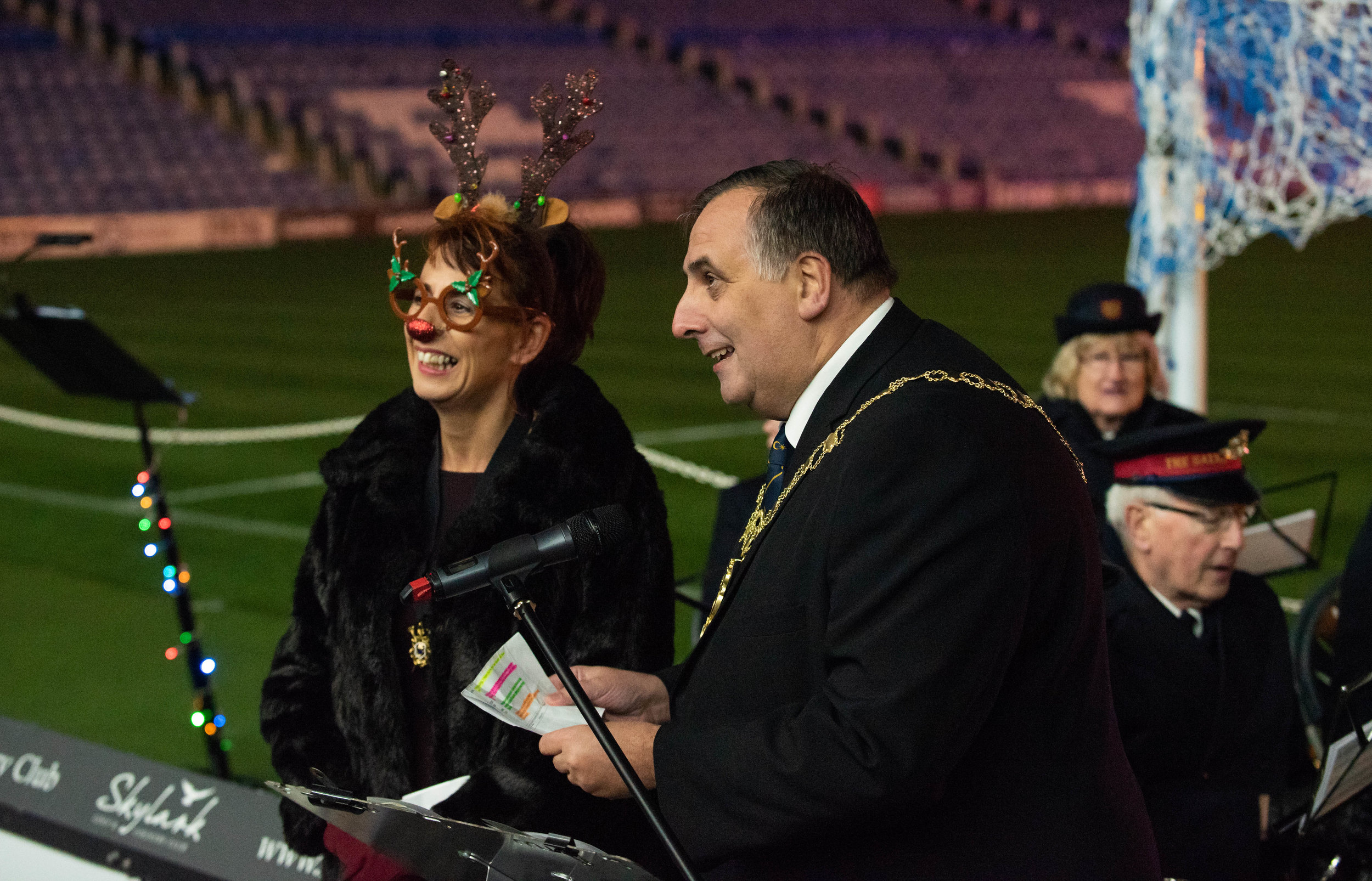 VernonNash_Schools Carols at Fratton Park_073.jpg